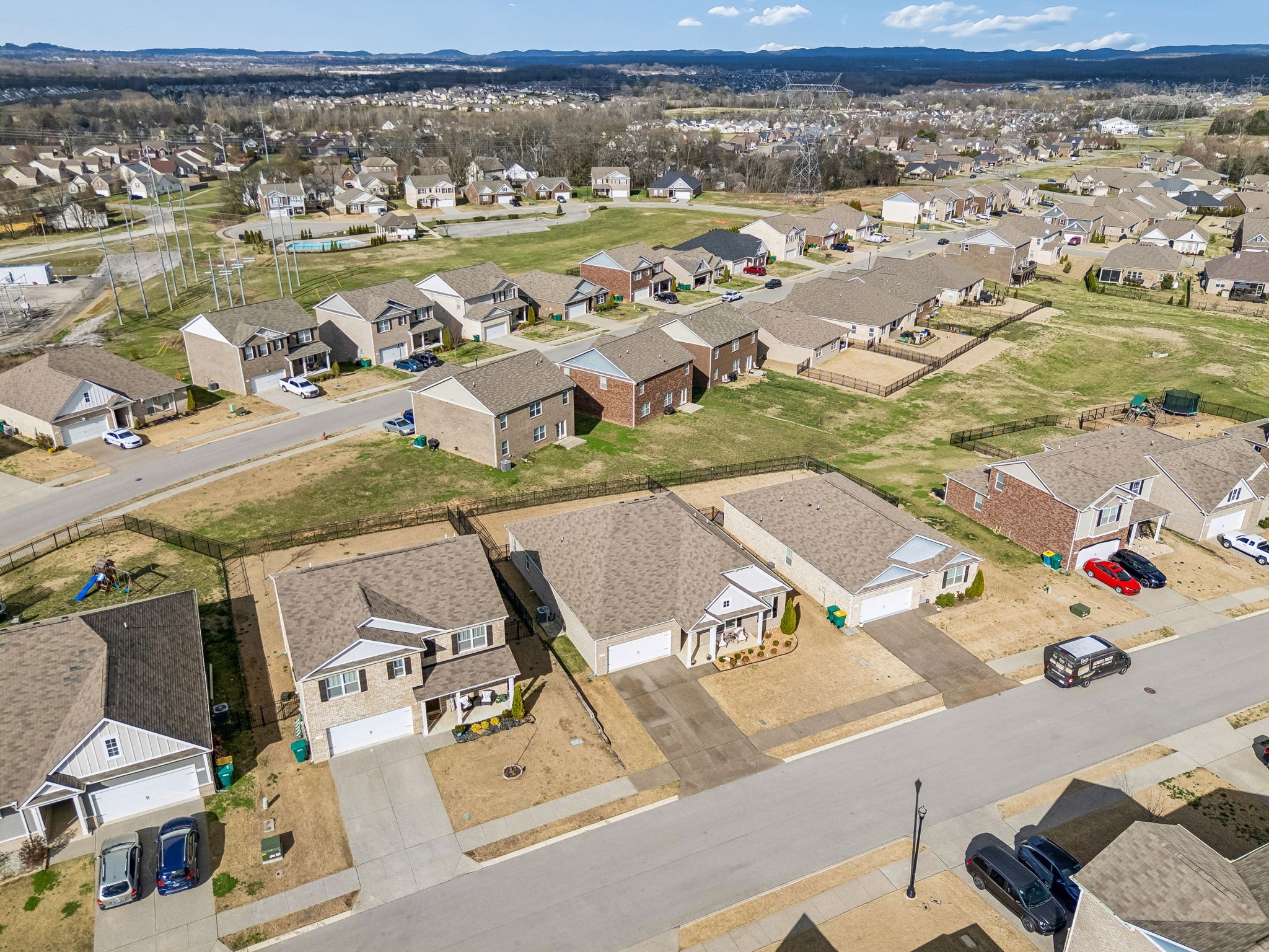 1426 Marigold Dr