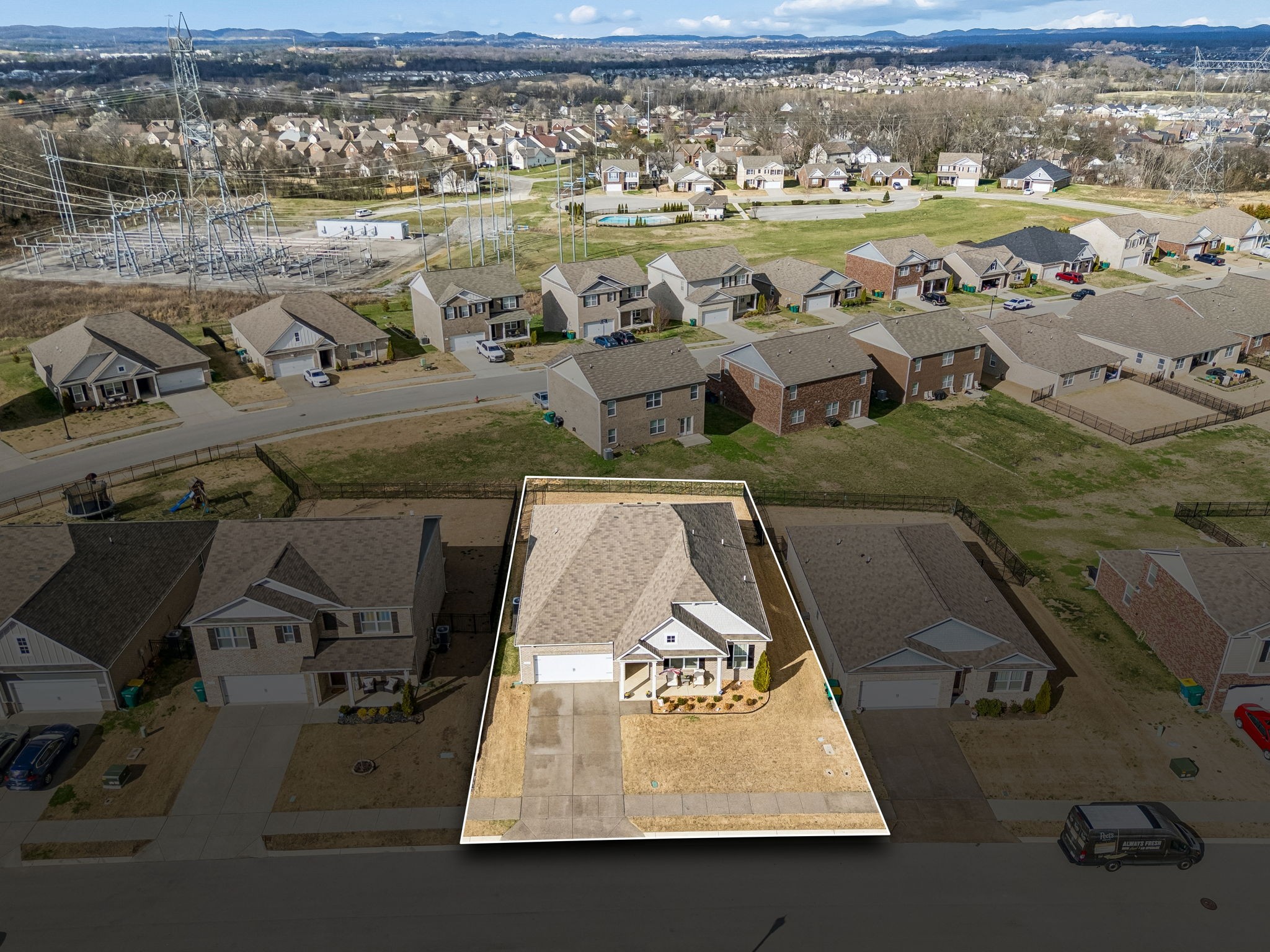 1426 Marigold Dr