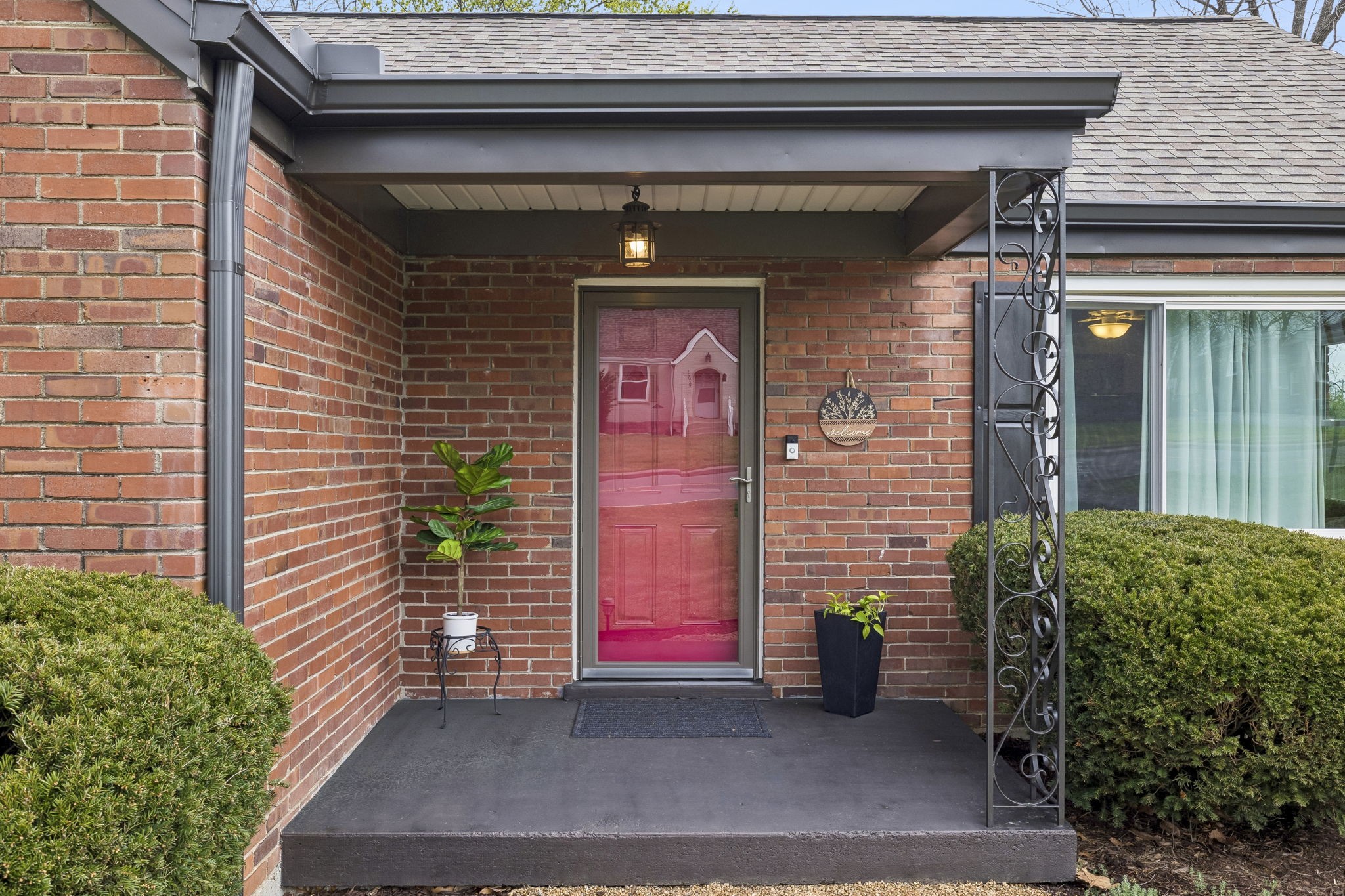 1007 Broadmoor Dr