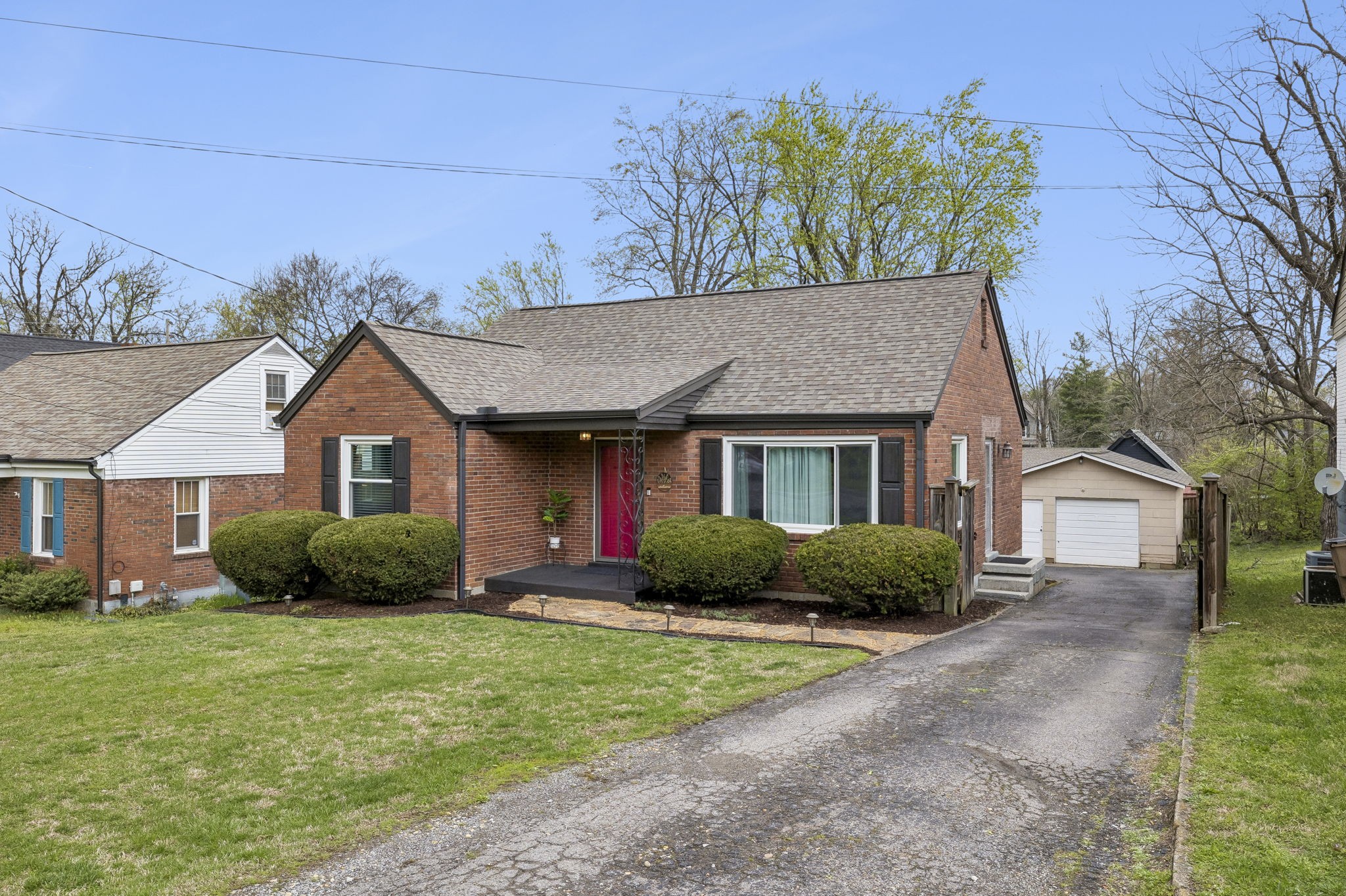1007 Broadmoor Dr