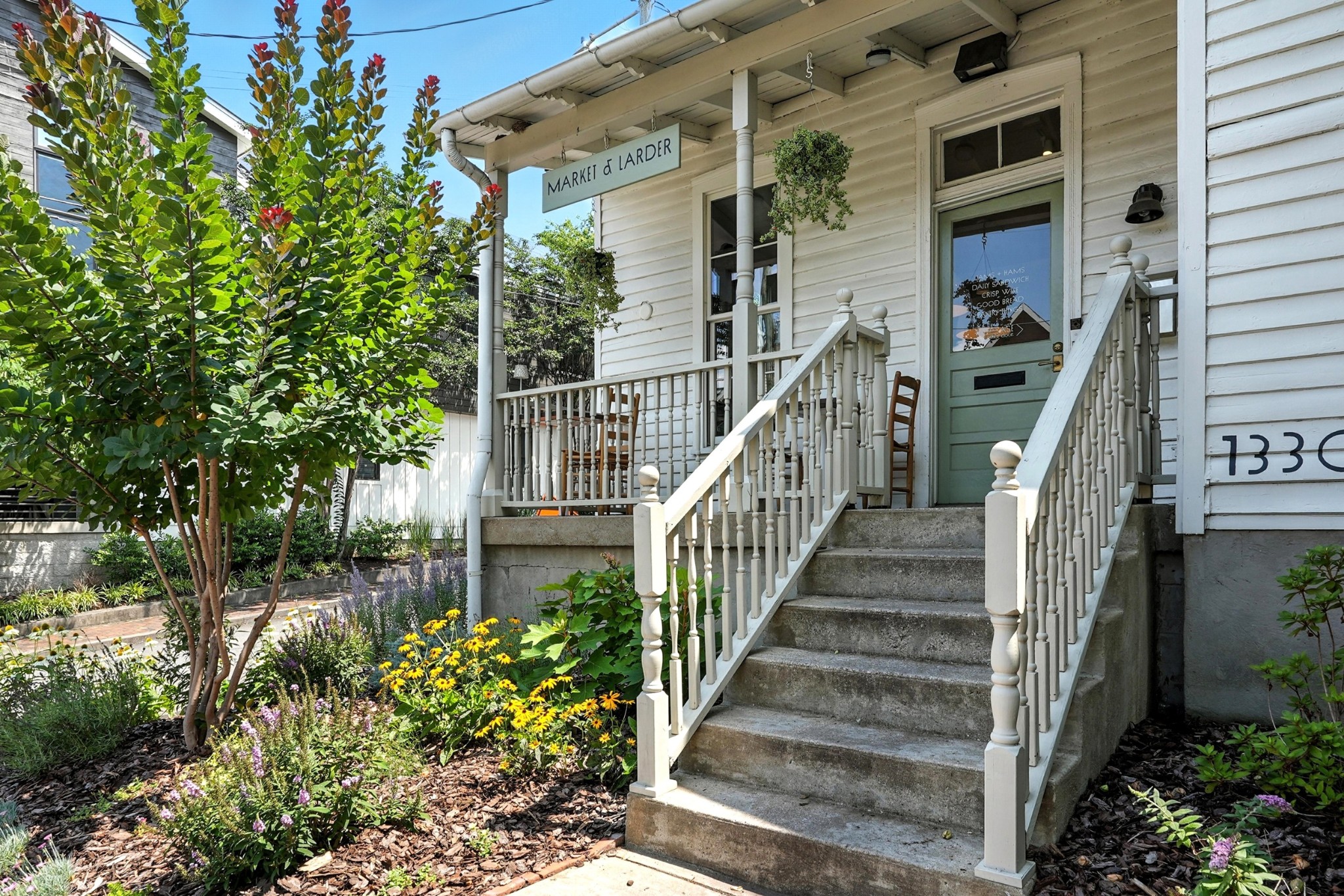 413 Van Buren St Unit: 101