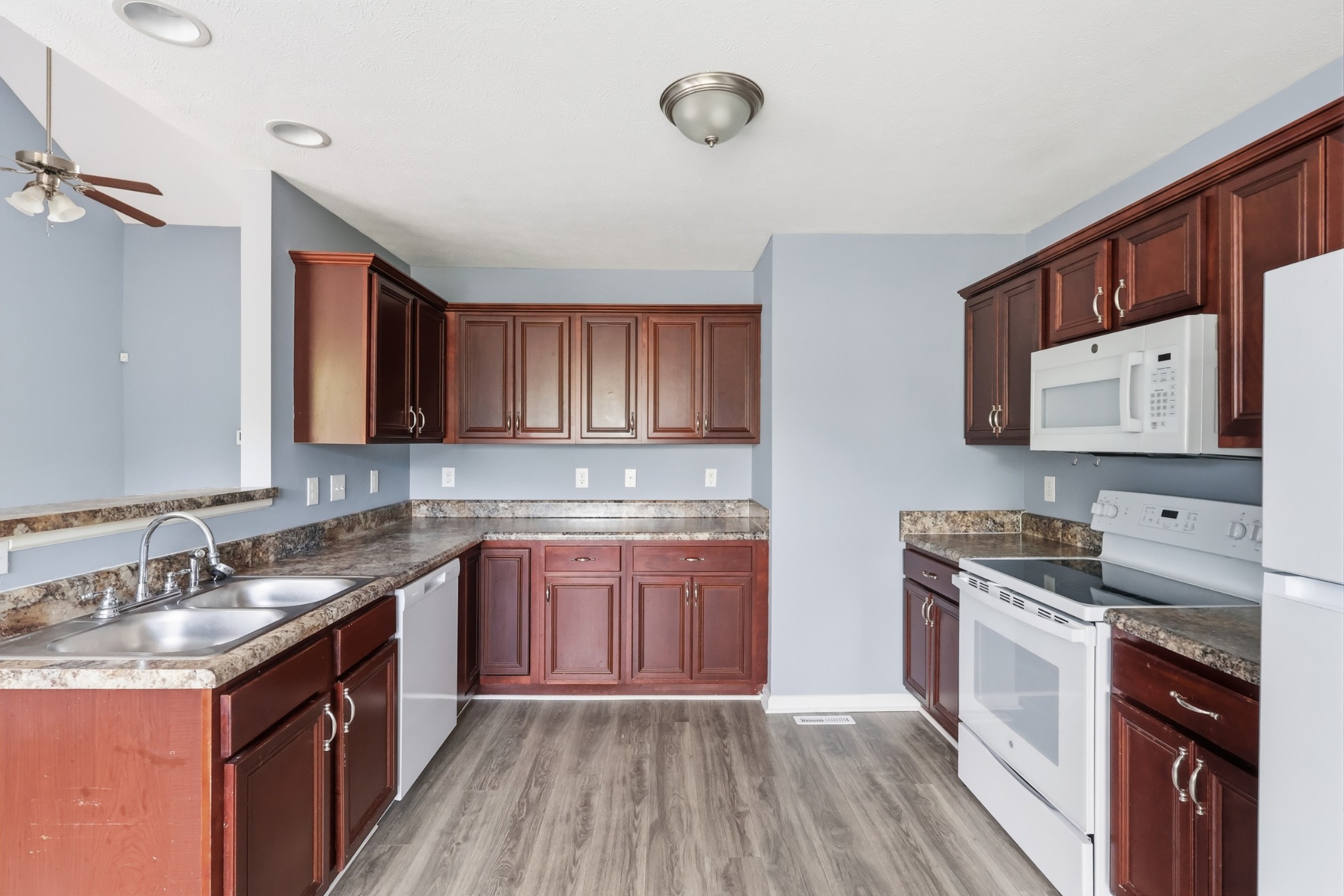 1295 Keech Dr