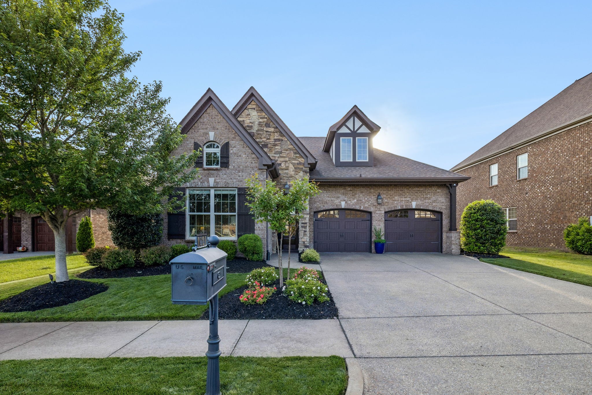 1021 Baxter Ln