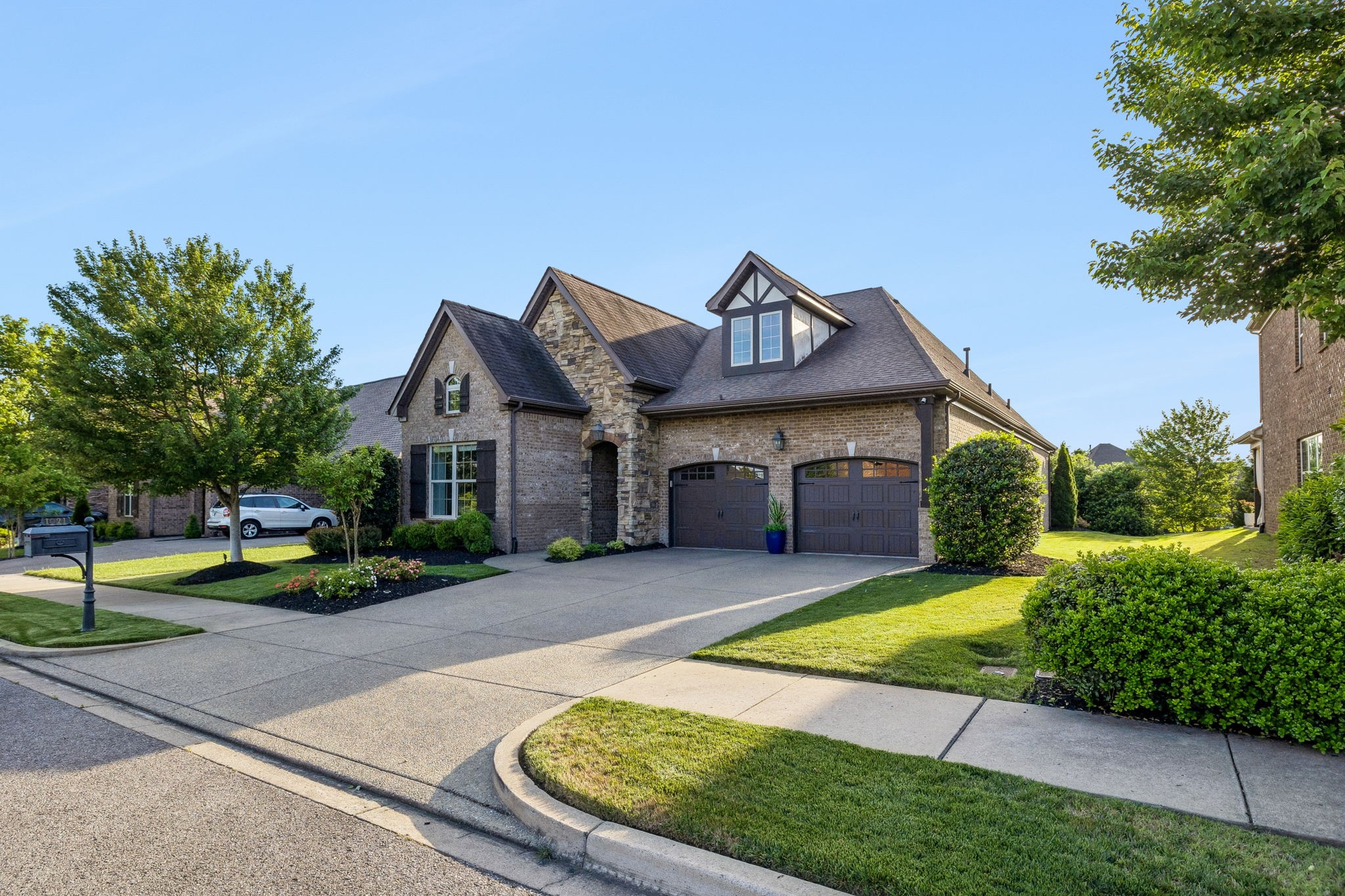 1021 Baxter Ln