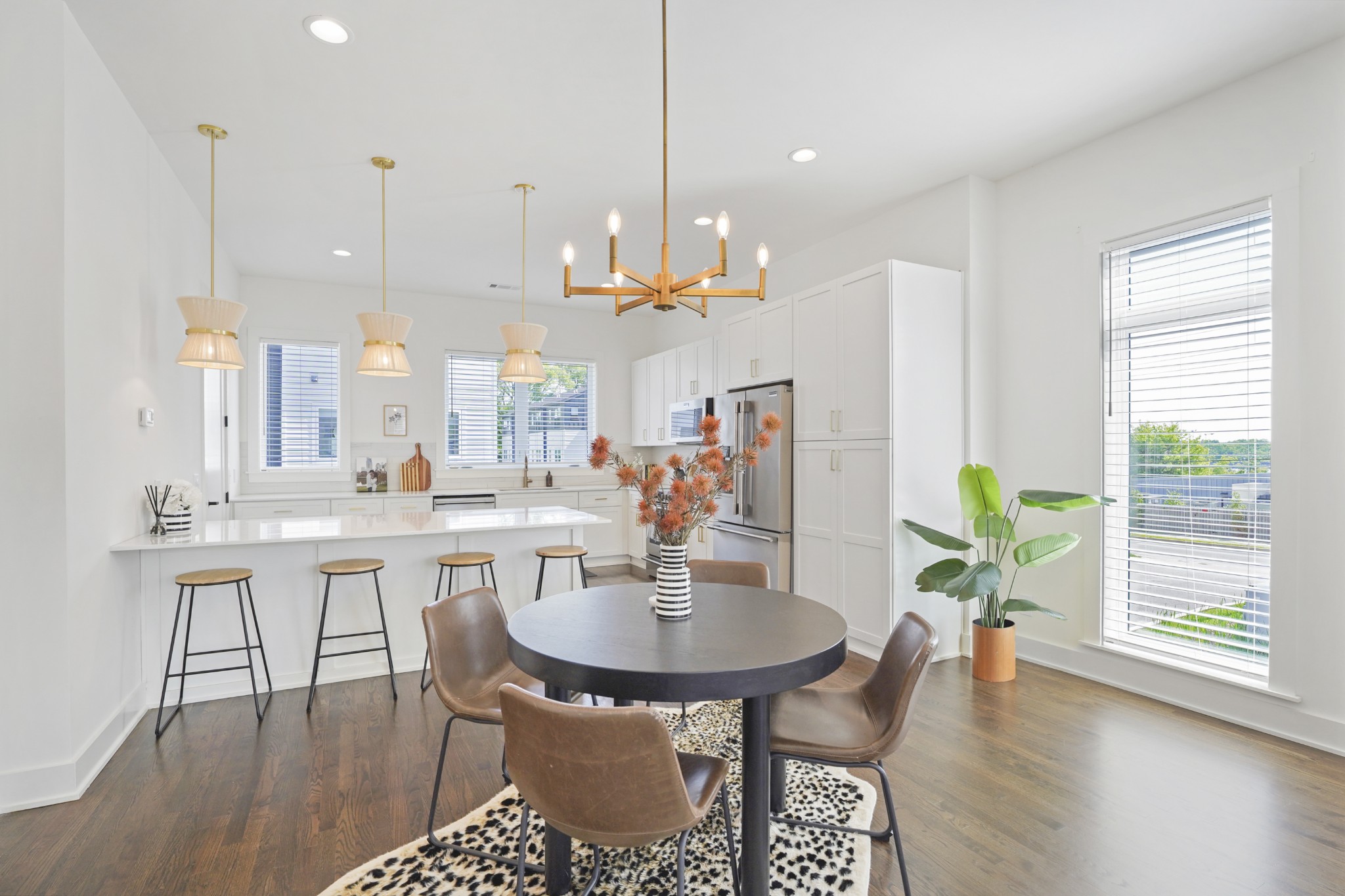 613 Vernon Ave Unit: 1