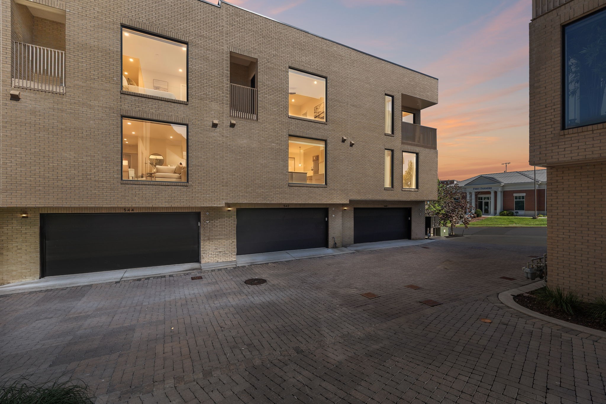 542 Little Channing Way Unit: 542