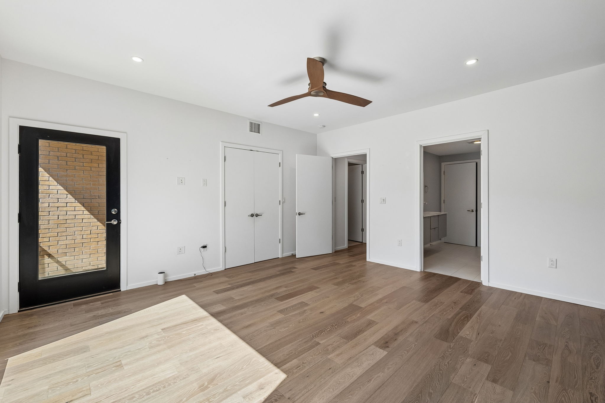 542 Little Channing Way Unit: 542
