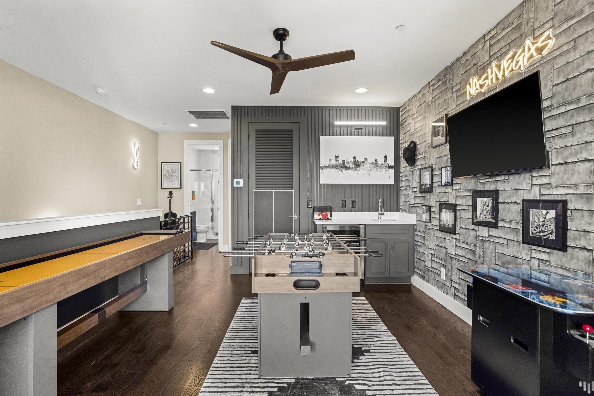 1013 Rev Dr Enoch Jones Blvd Unit: 10