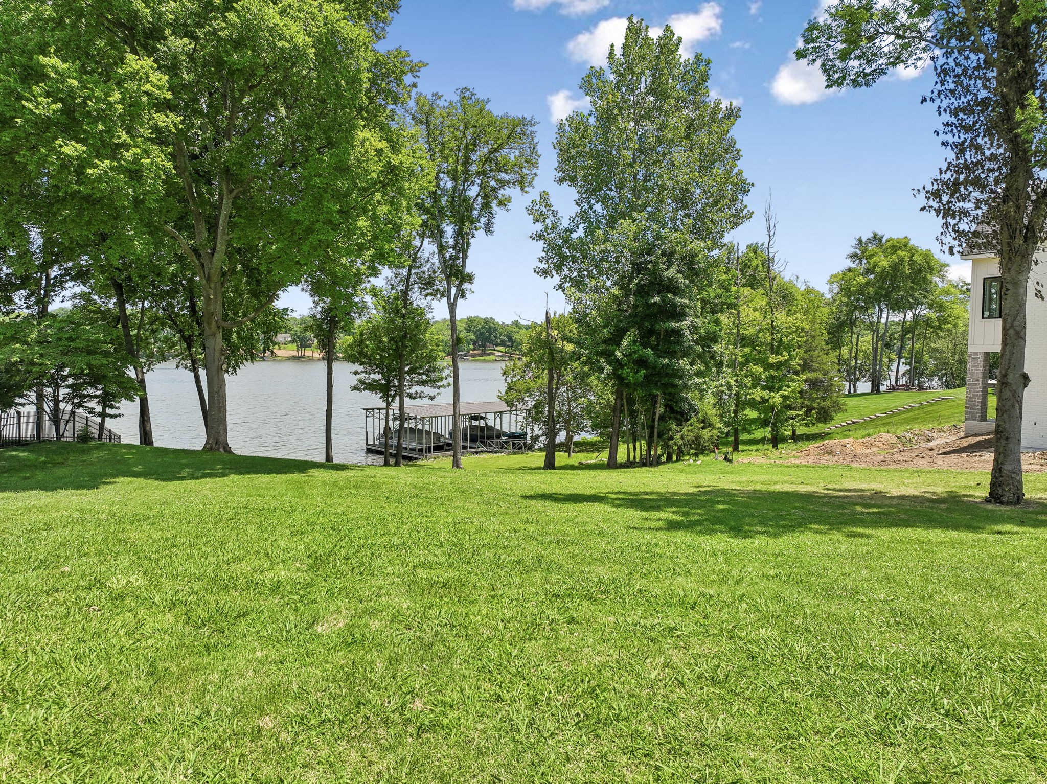 822 Plantation Way