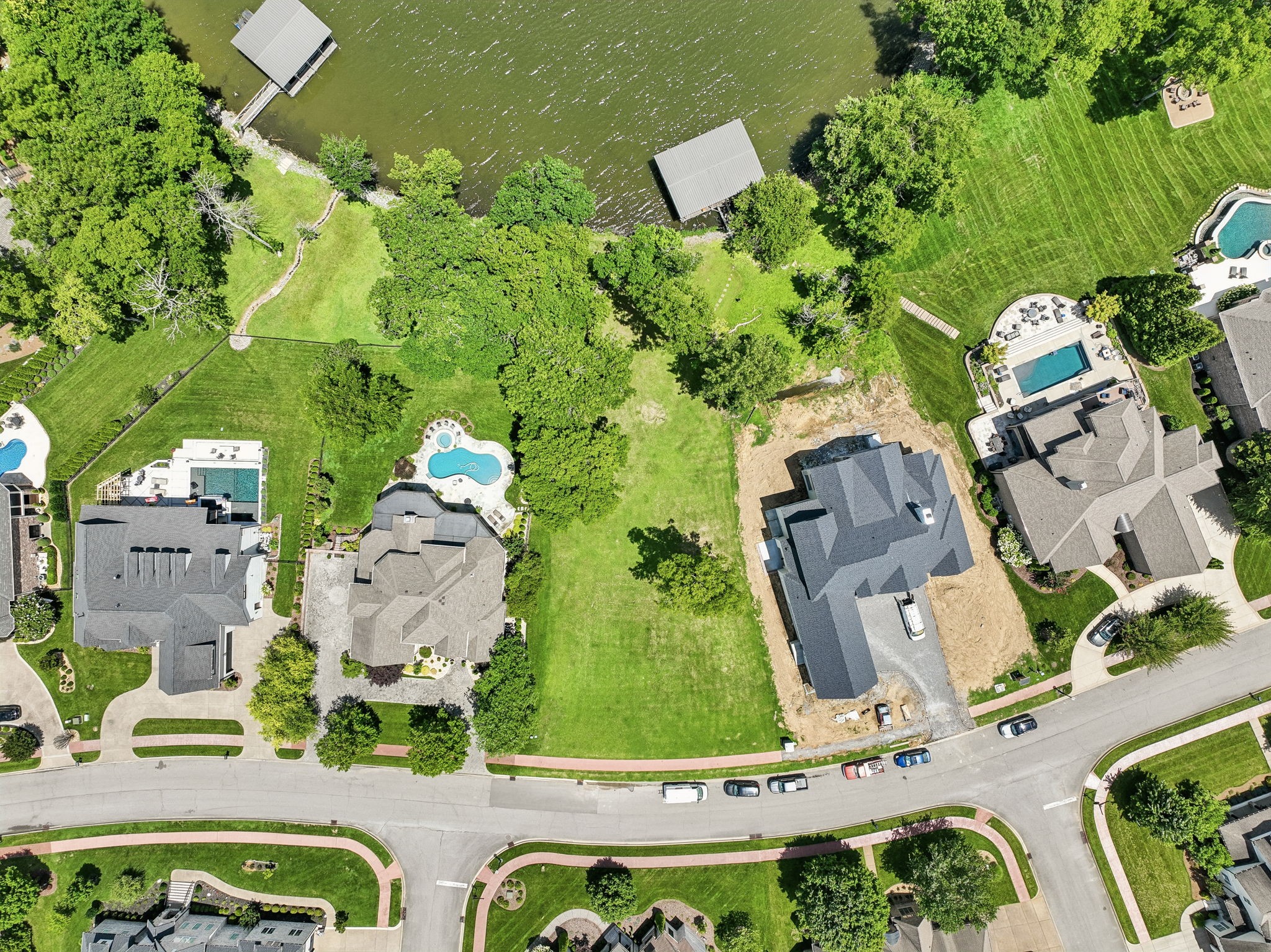 822 Plantation Way