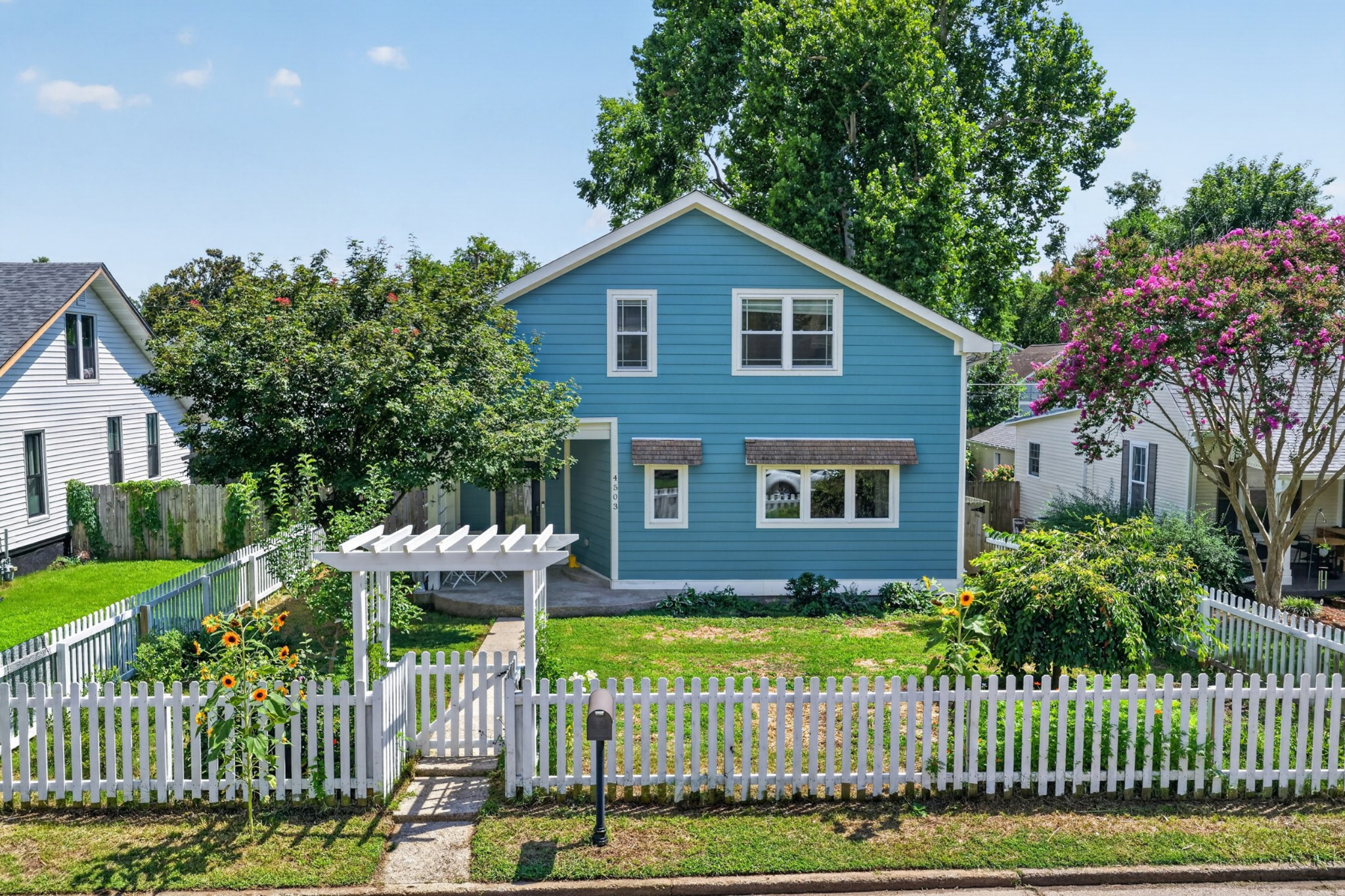 4503 Dakota Ave