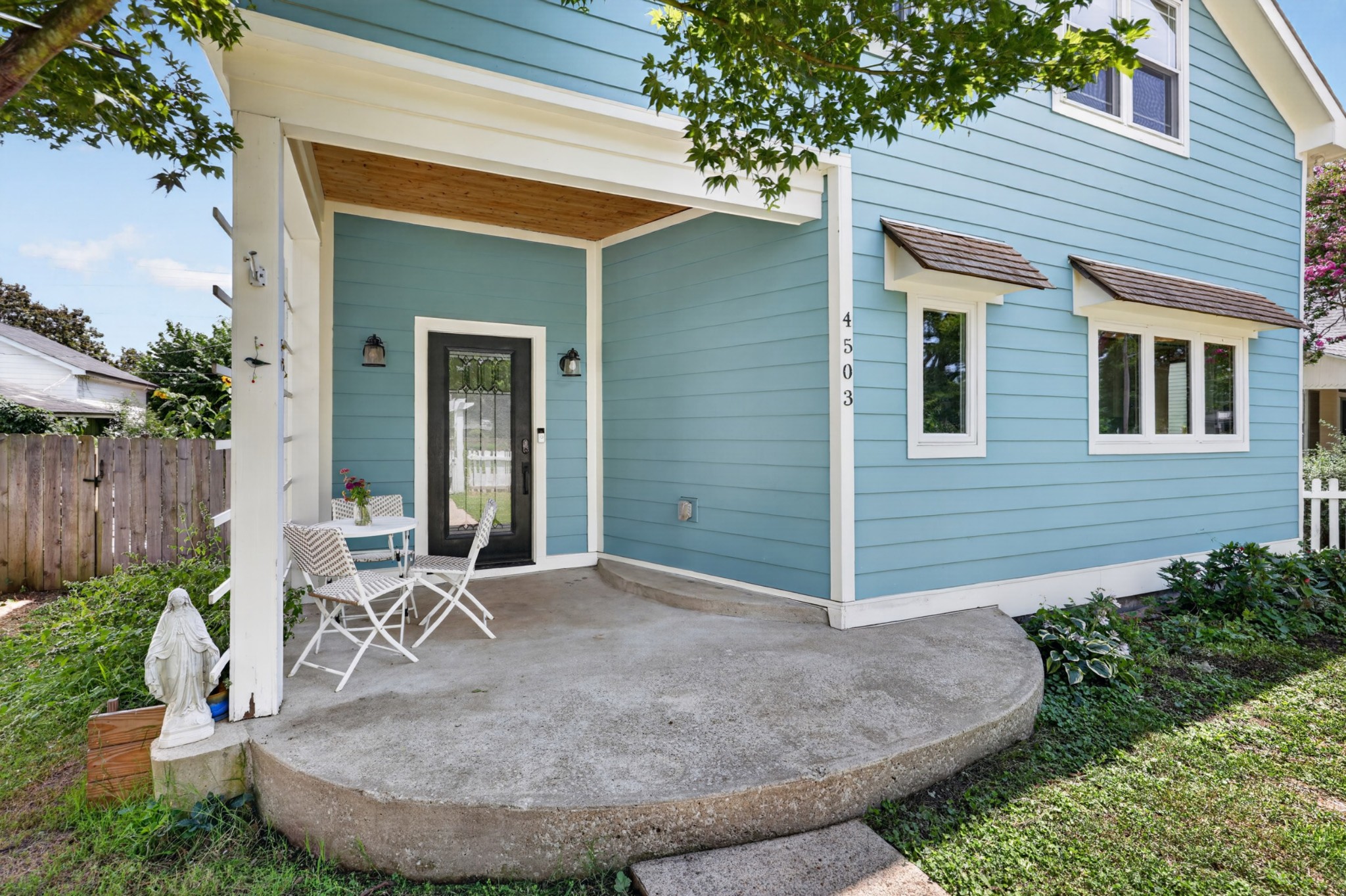 4503 Dakota Ave