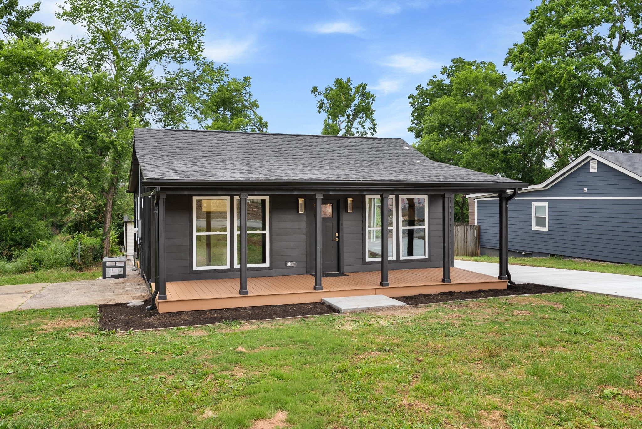 3036 Hillside Rd
