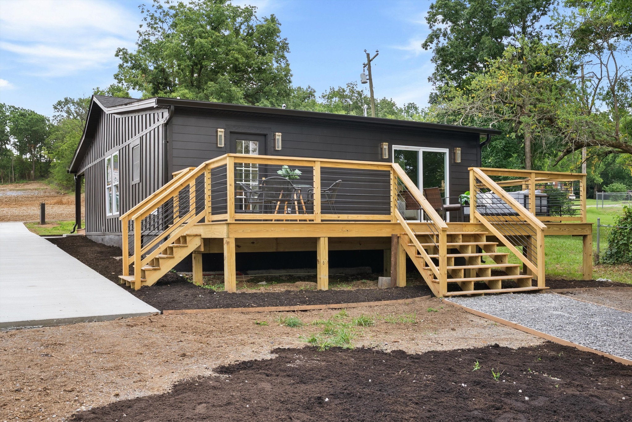 3036 Hillside Rd