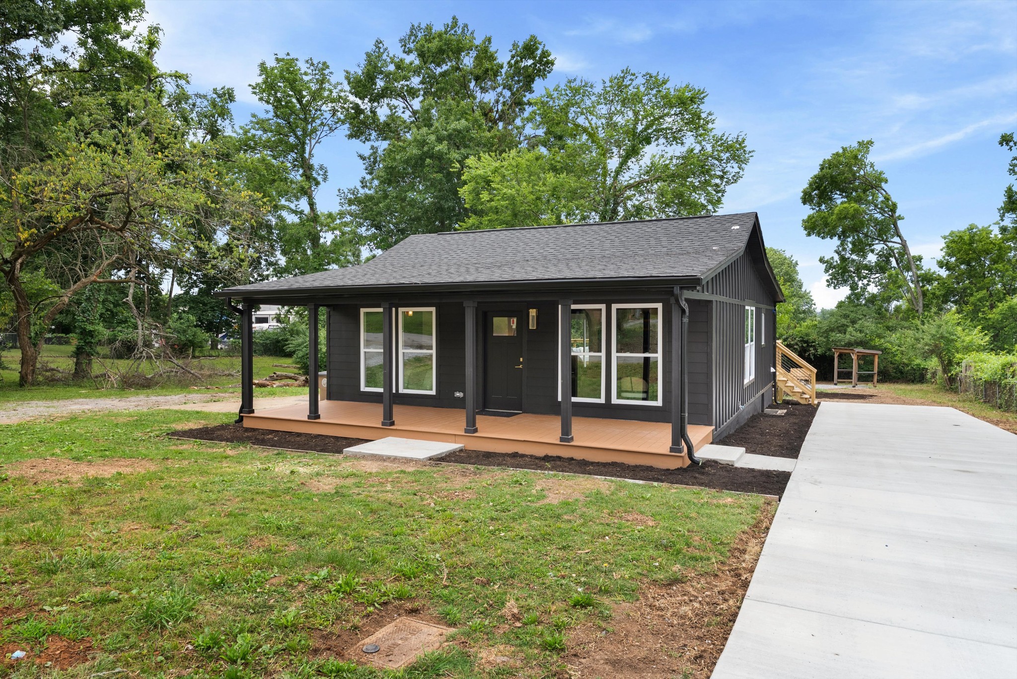 3036 Hillside Rd