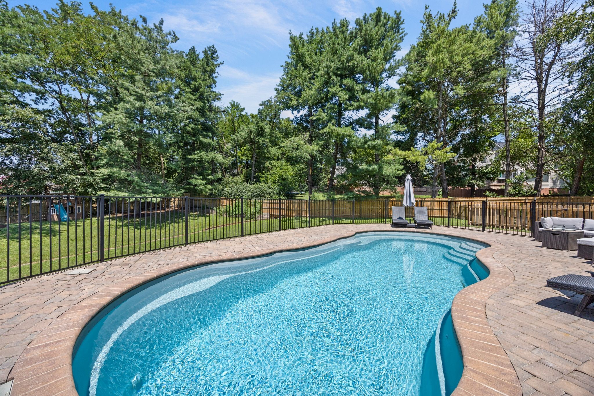 325 Kentons Way