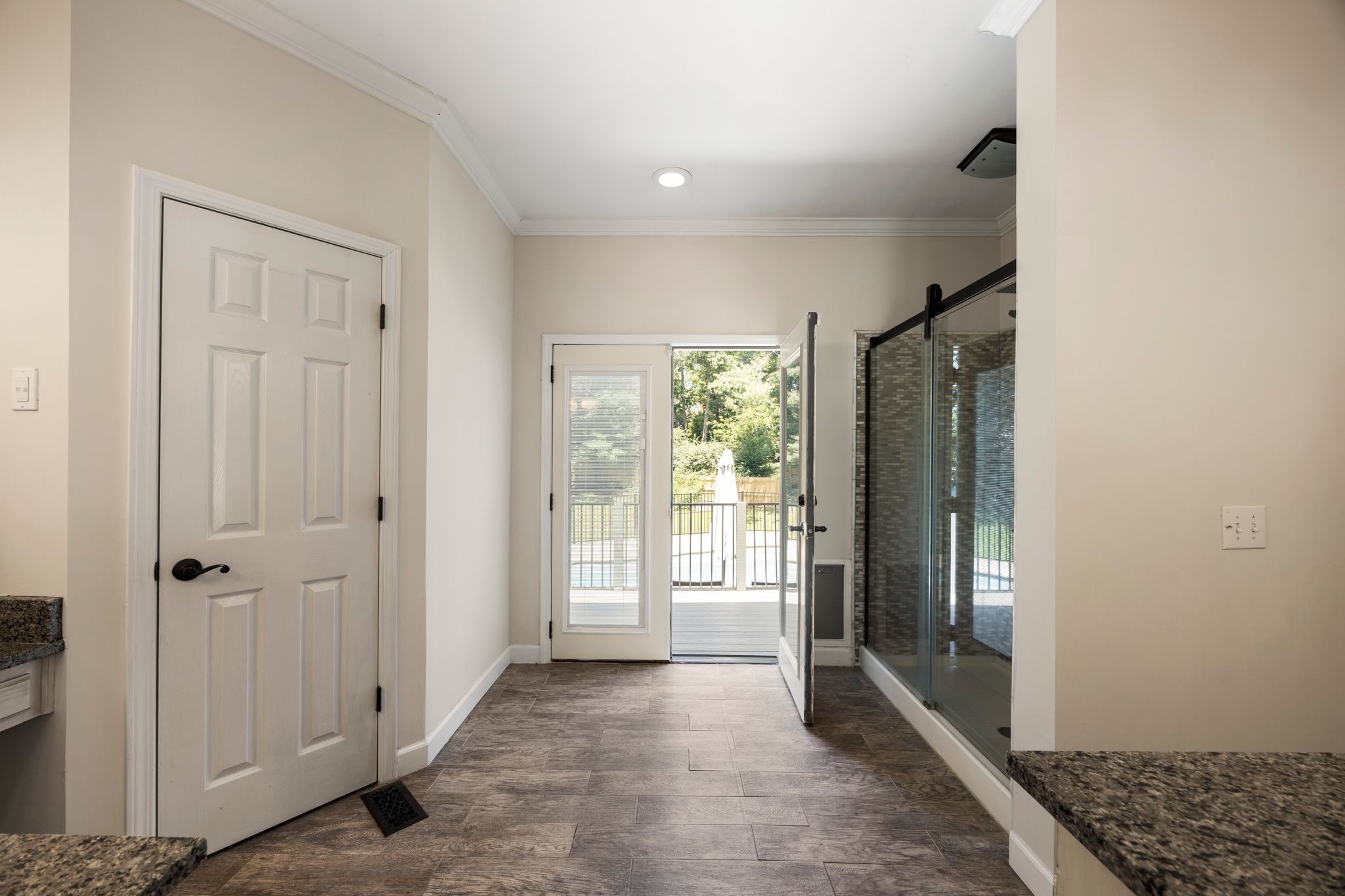 325 Kentons Way