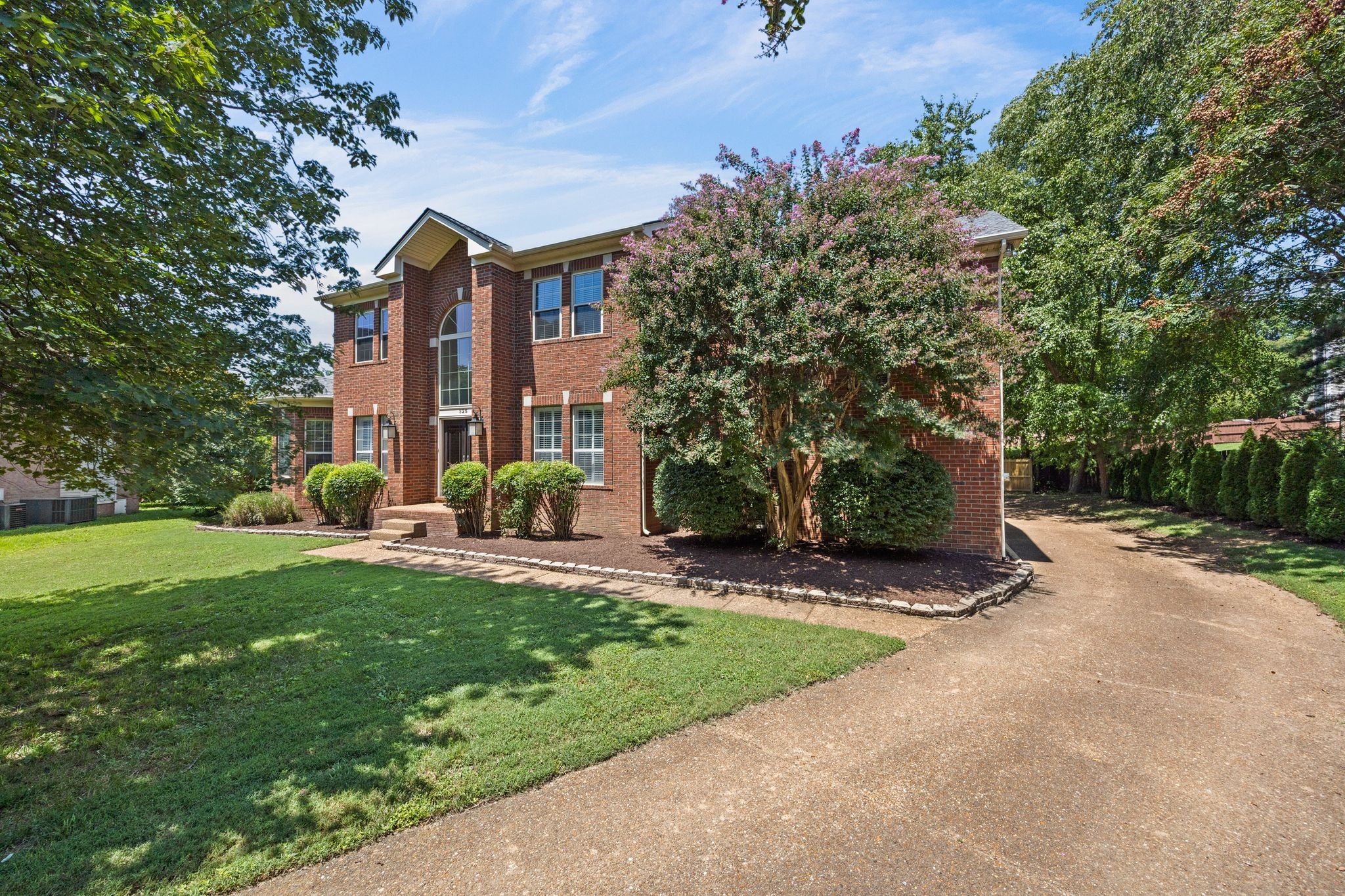 325 Kentons Way