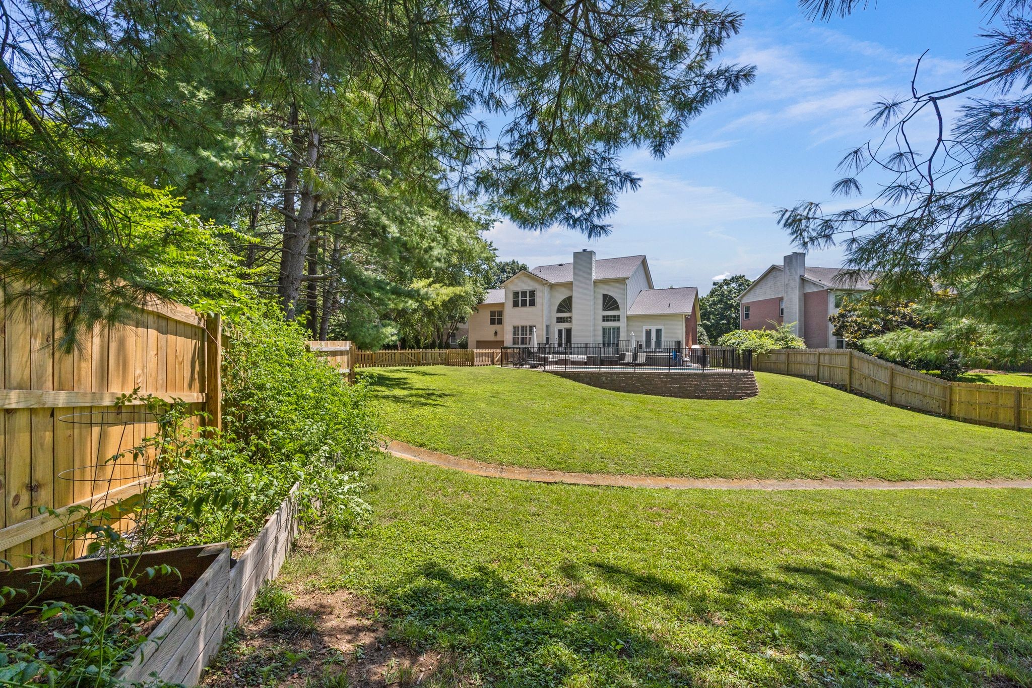 325 Kentons Way