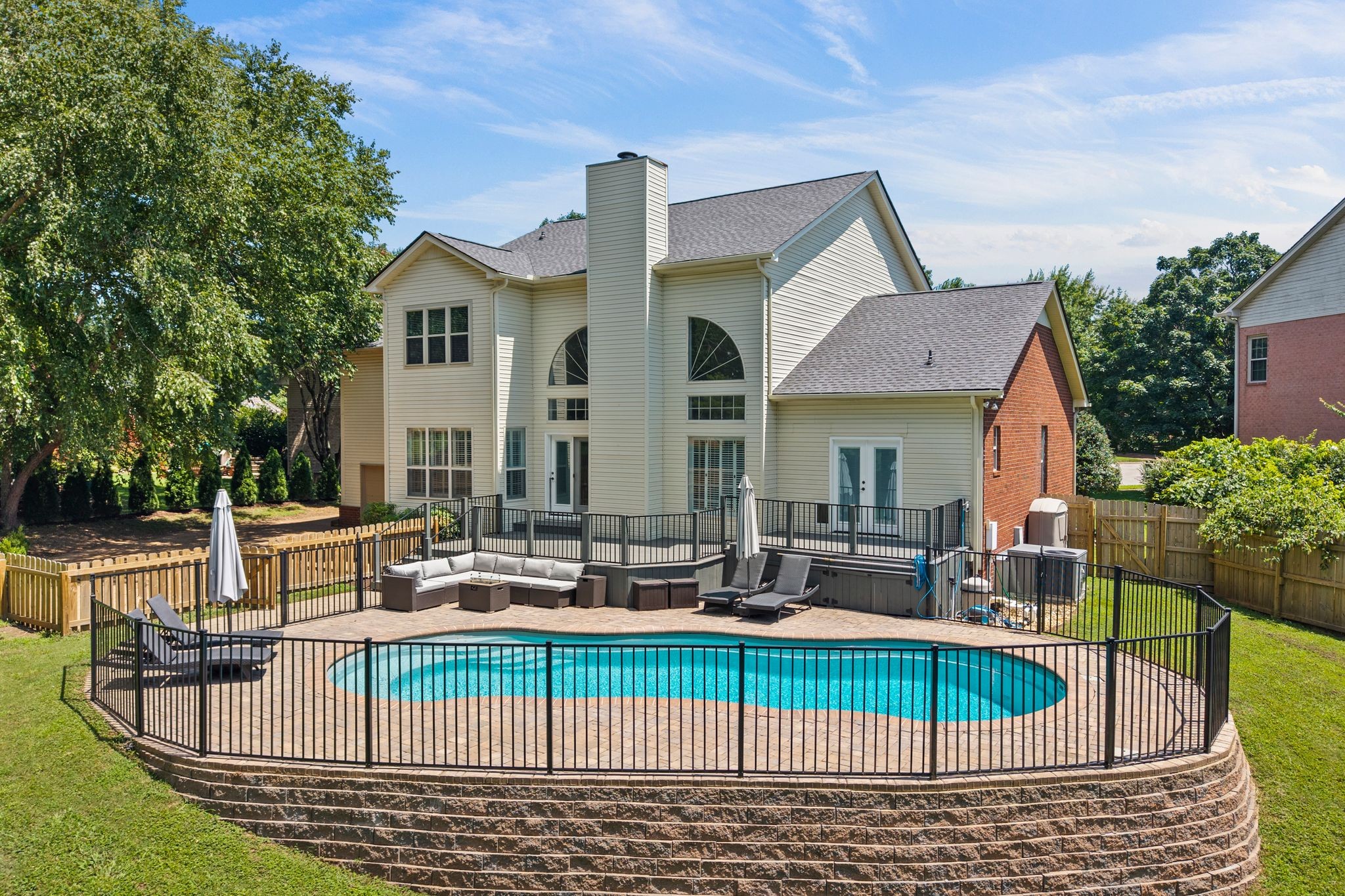 325 Kentons Way