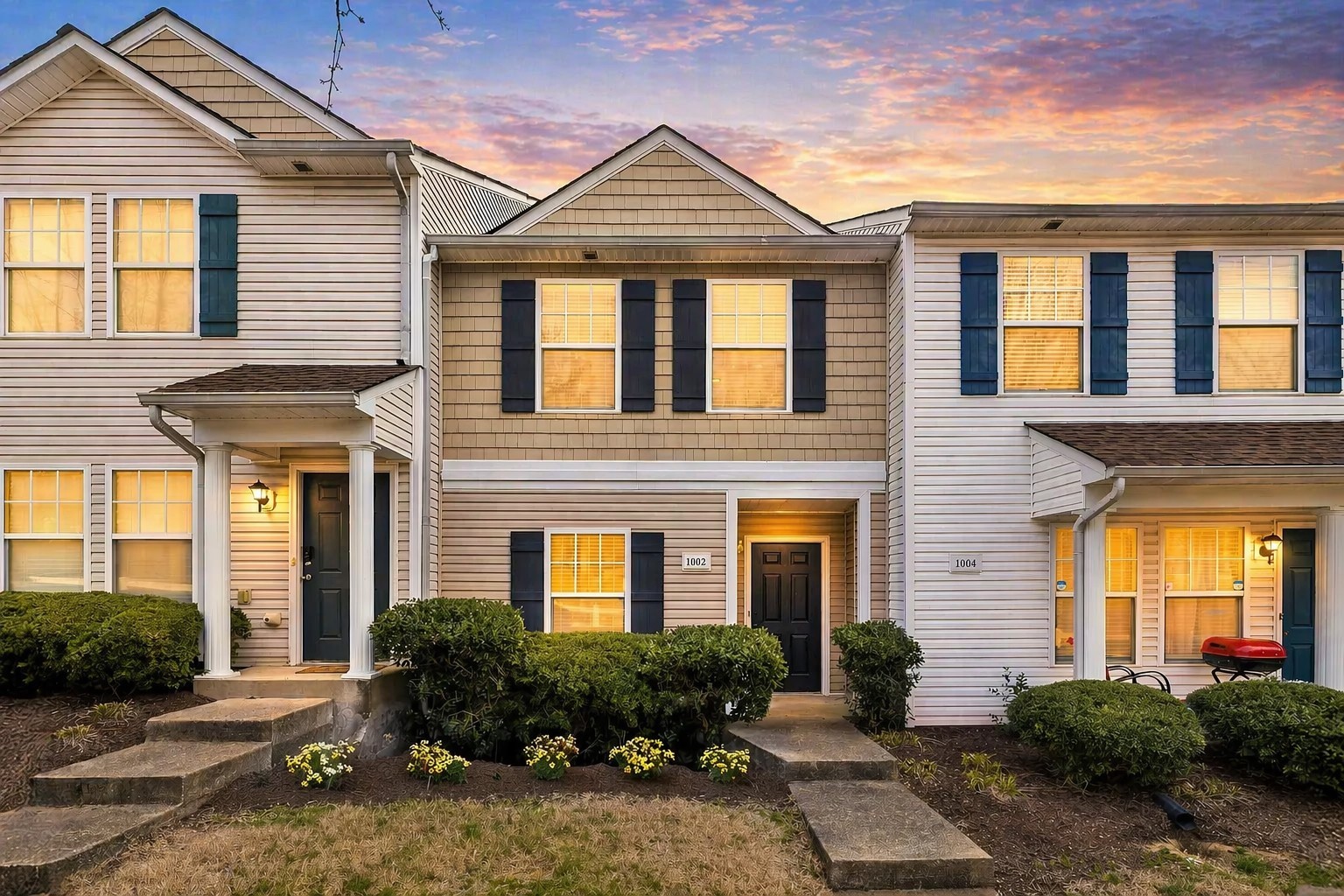 1002 Halifax Ln