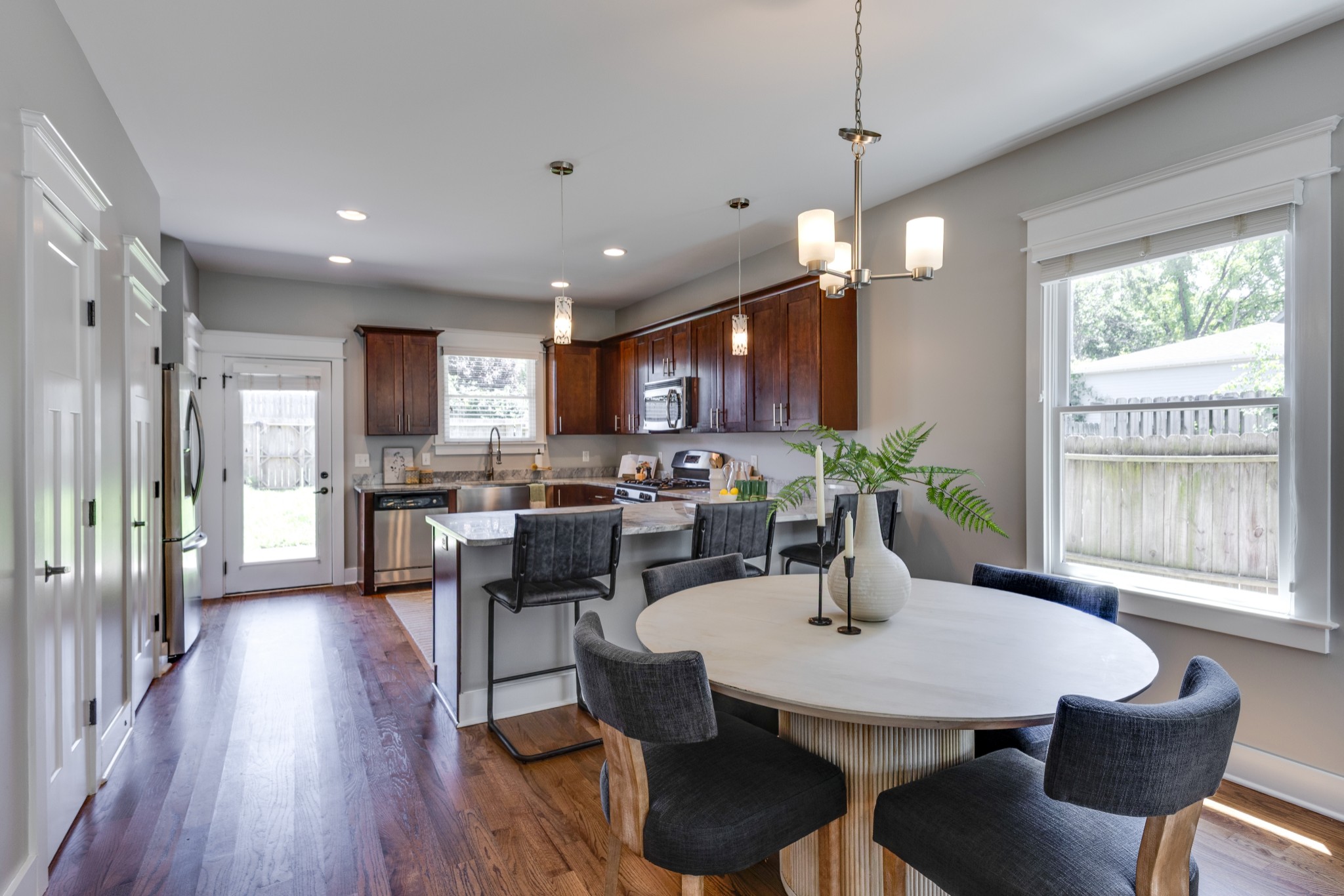 515 Acklen Park Dr