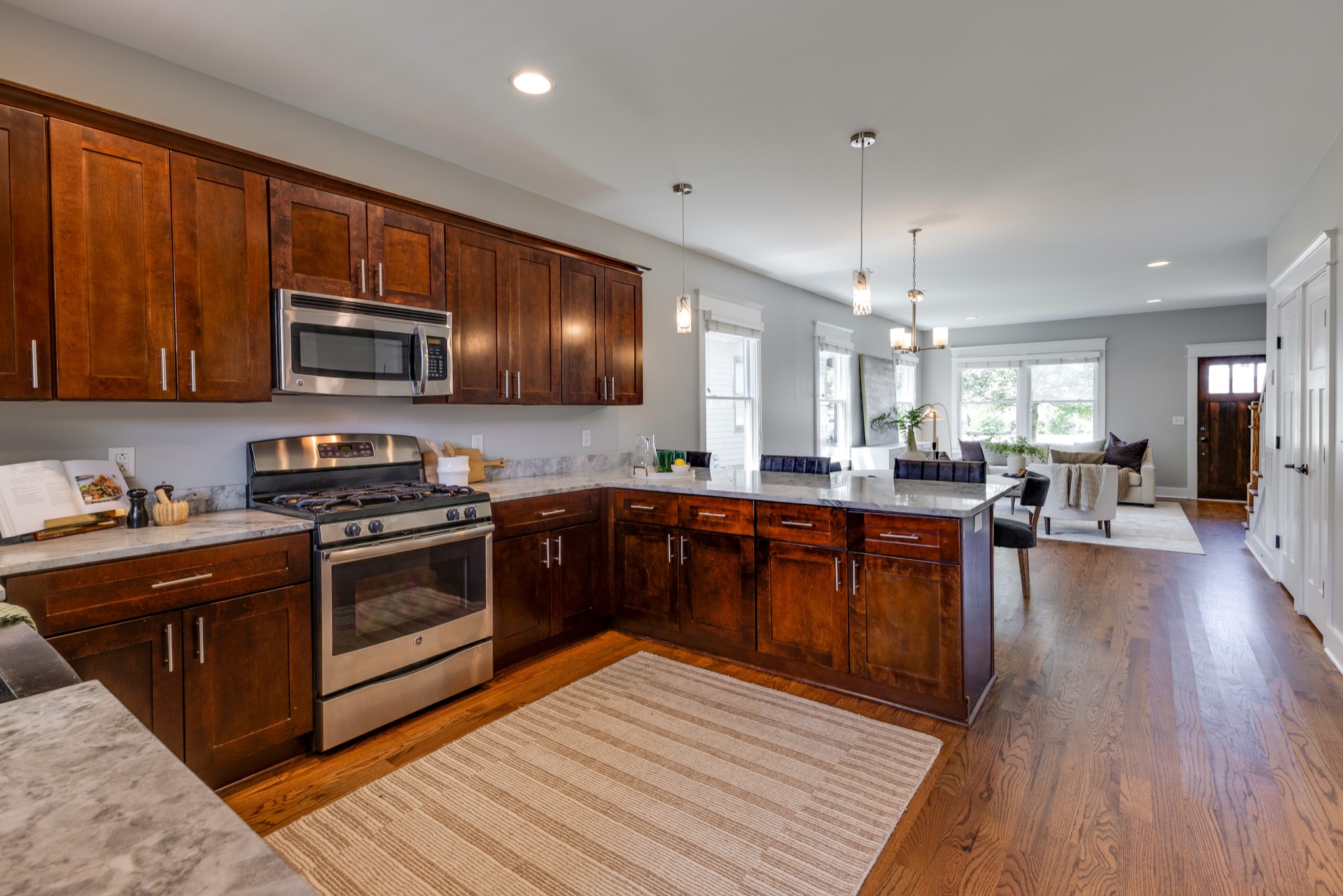515 Acklen Park Dr