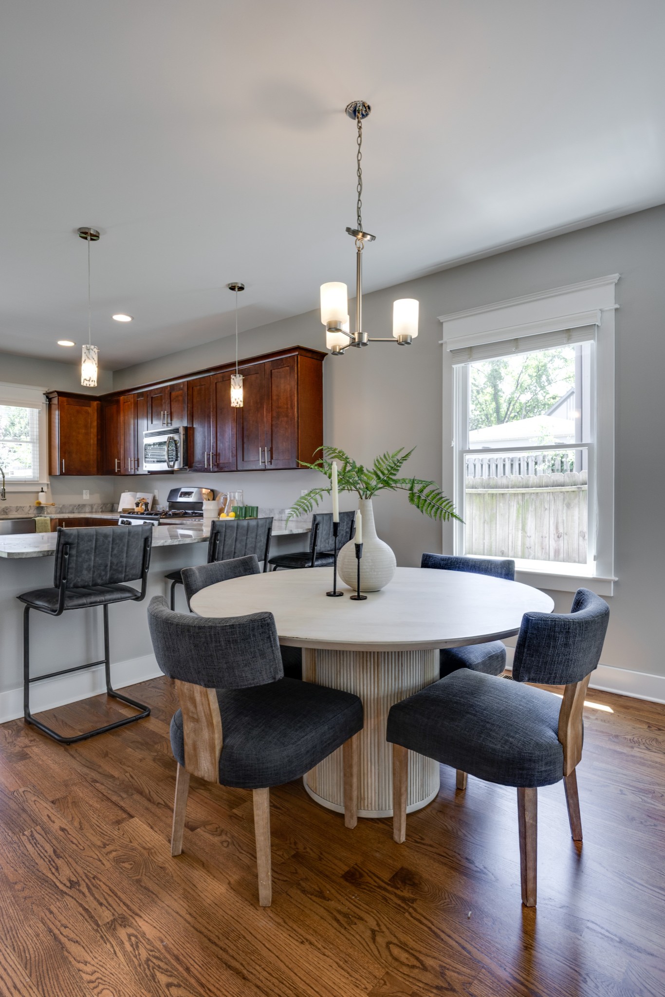 515 Acklen Park Dr