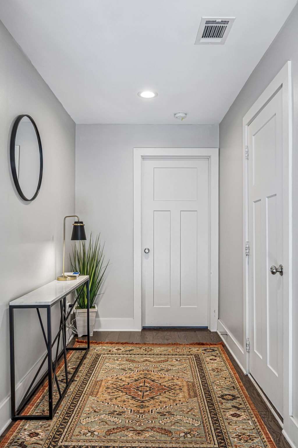 2021 Beech Ave Unit: 4