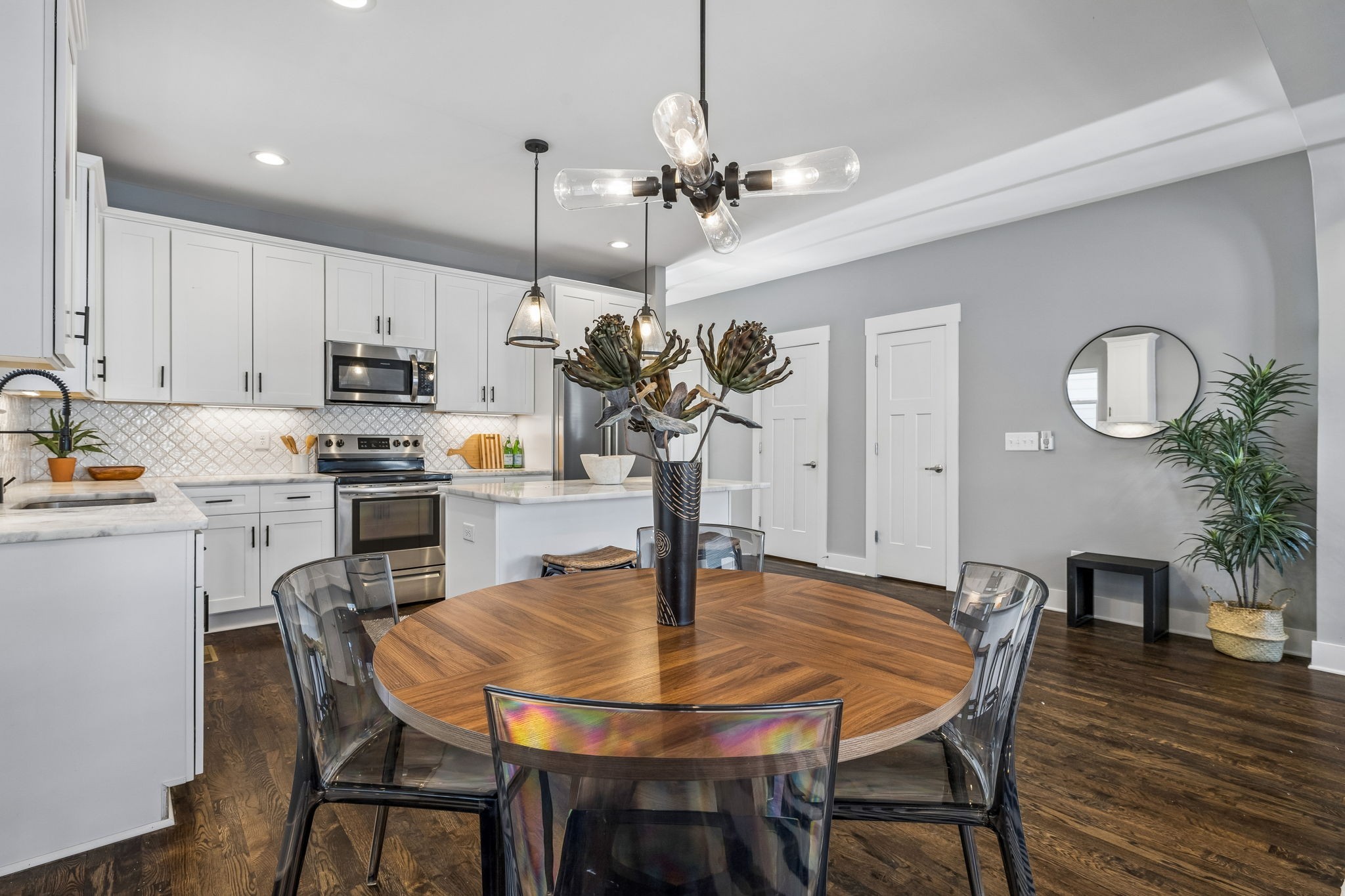 733 Arbor Trace Cir