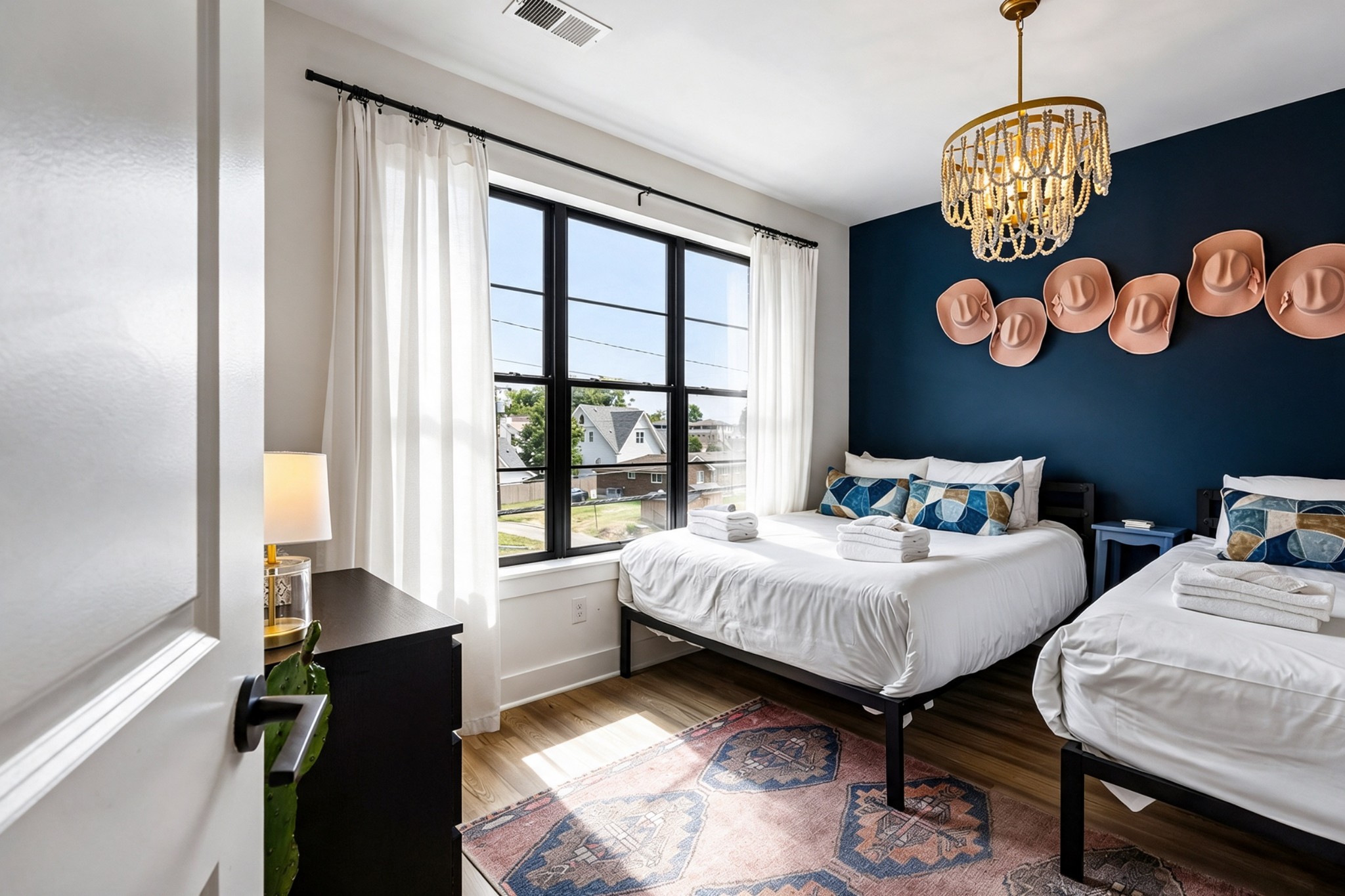 402 Cleveland St Unit: 2