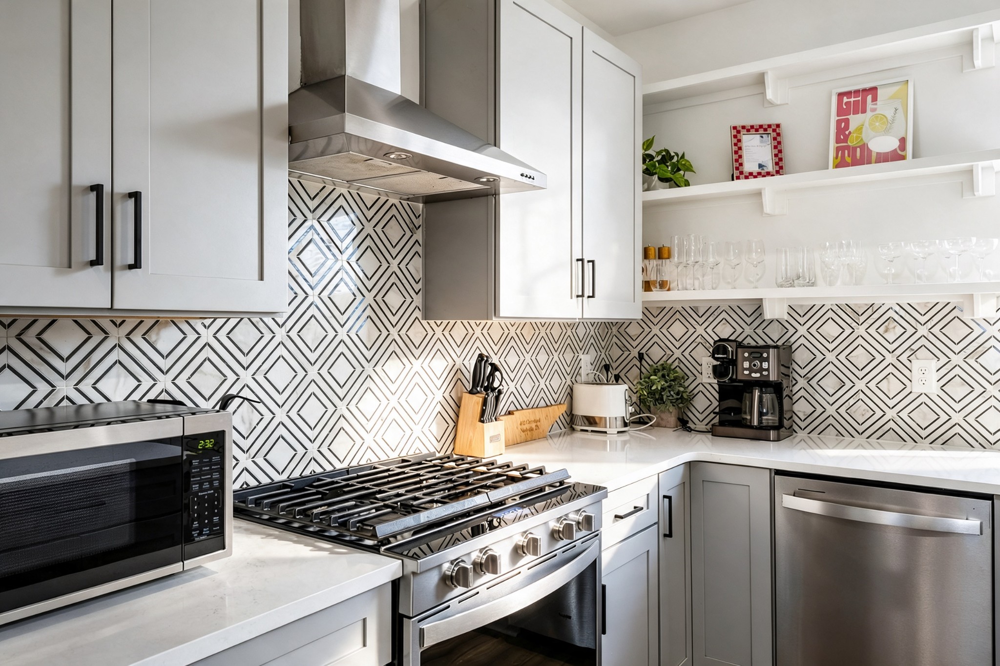 402 Cleveland St Unit: 2
