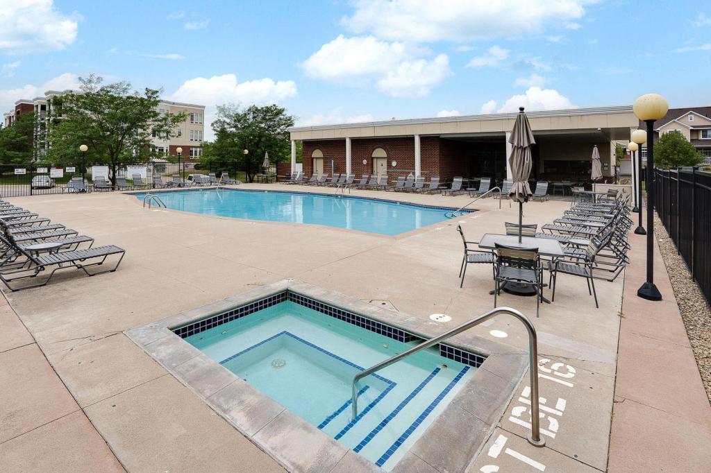 14576 Florissant Path