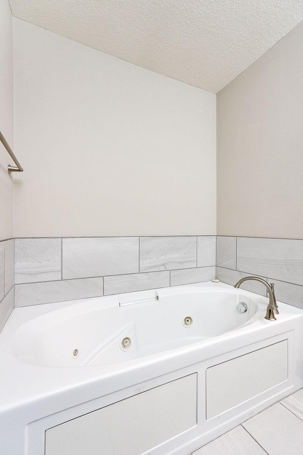 14576 Florissant Path