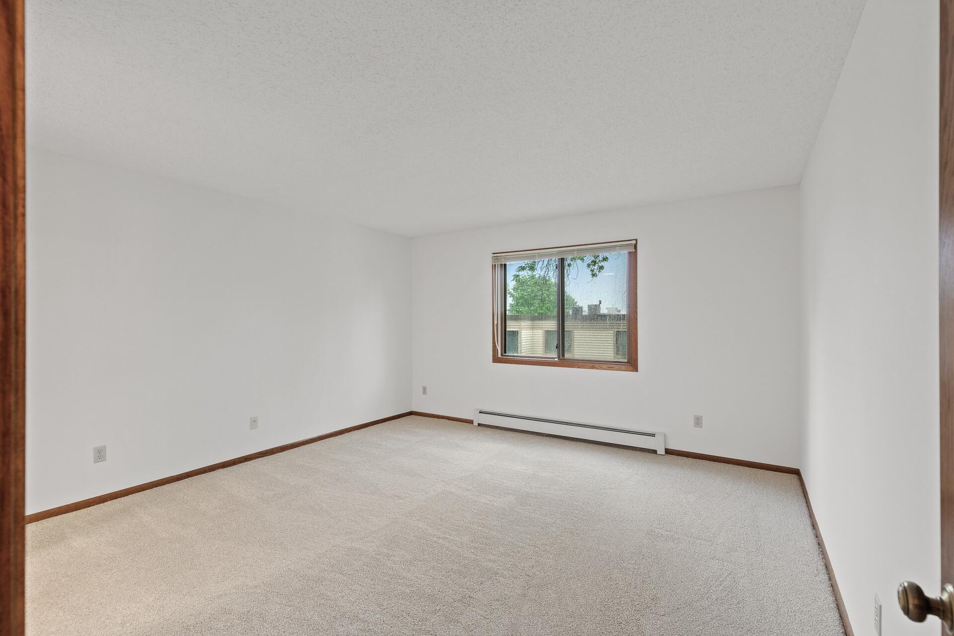 10540 43rd Avenue N Unit: 303