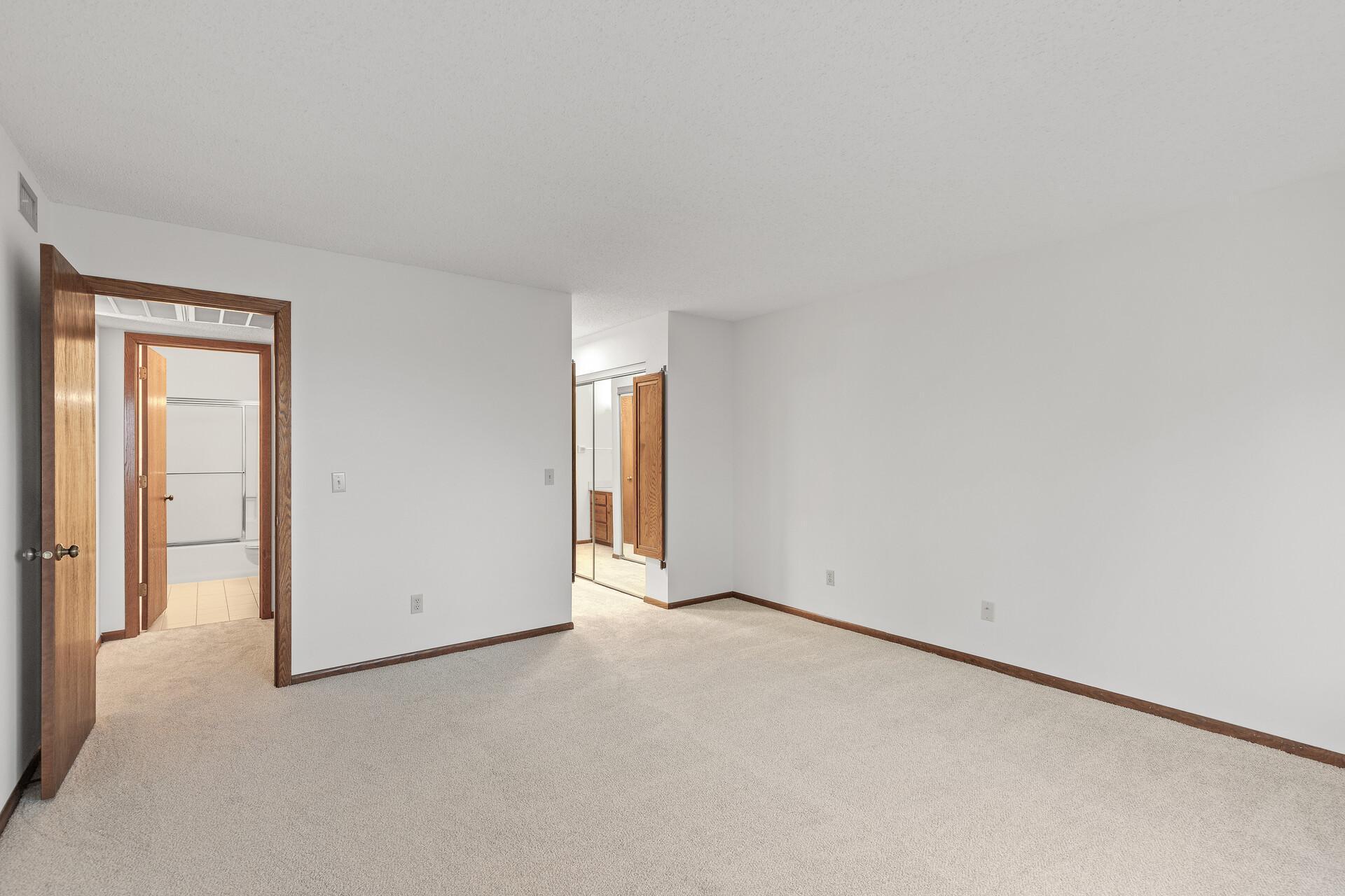 10540 43rd Avenue N Unit: 303