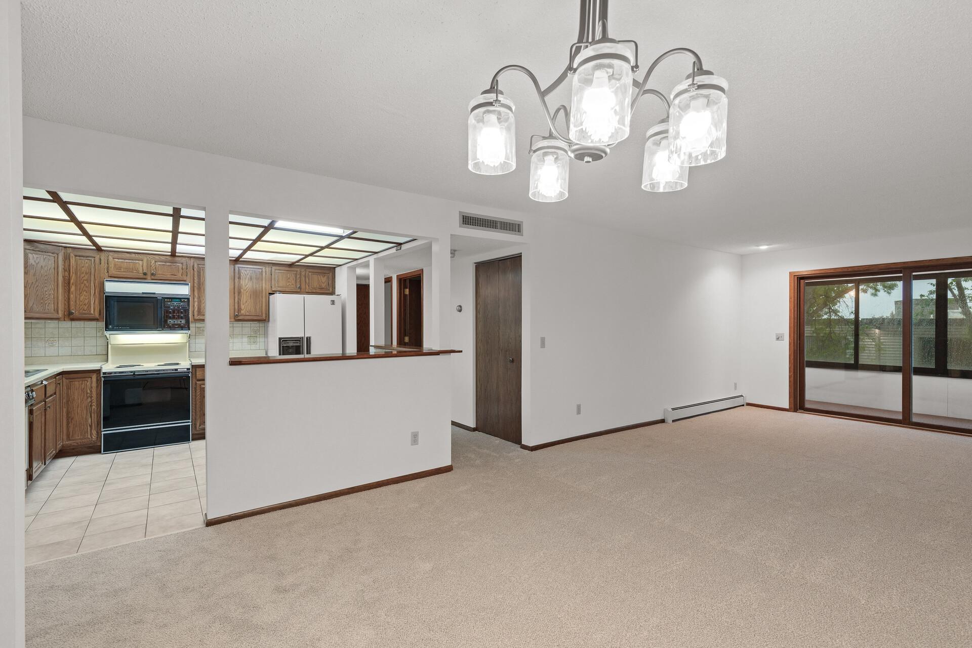 10540 43rd Avenue N Unit: 303