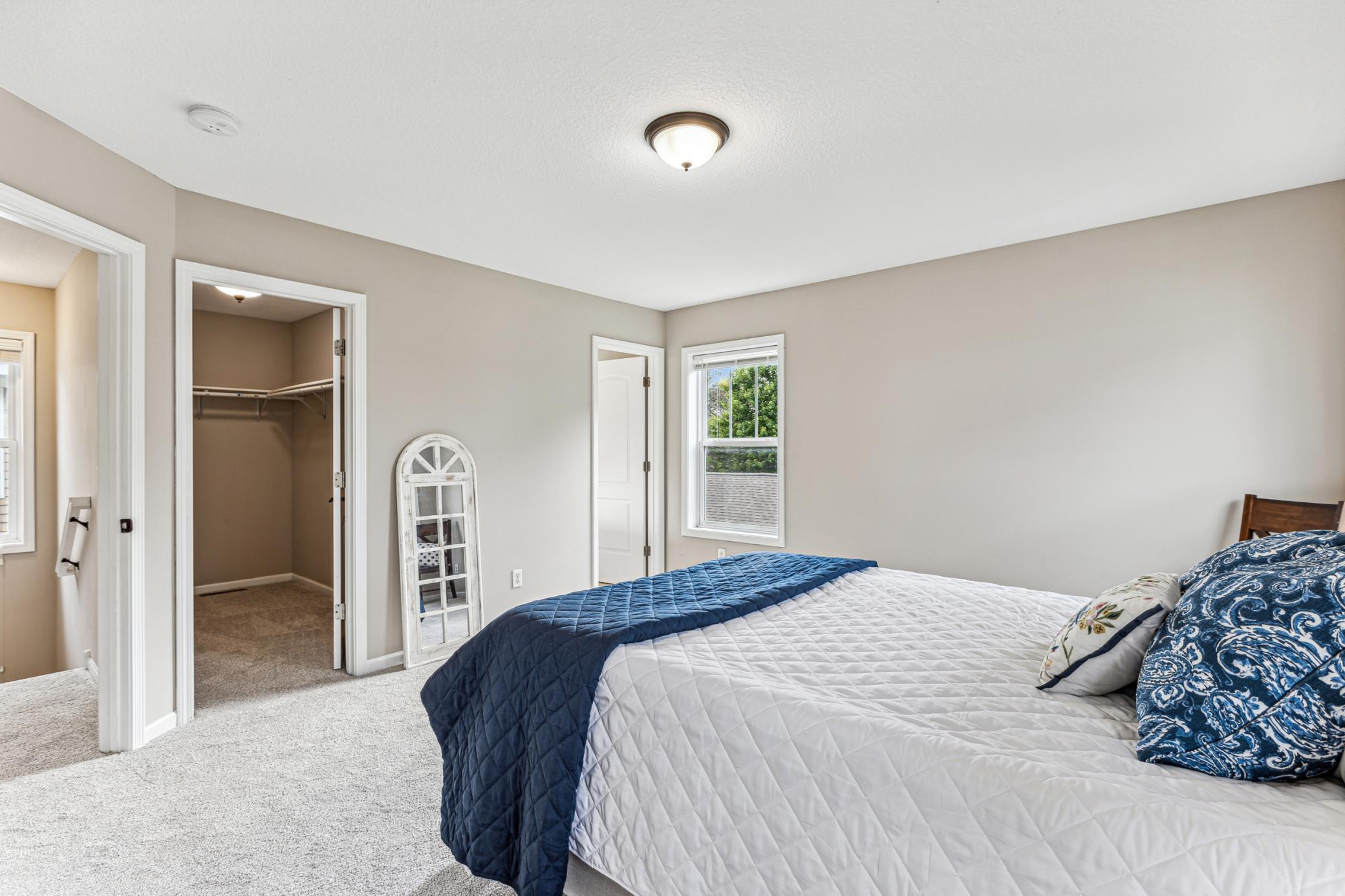 13326 Tulip Street NW