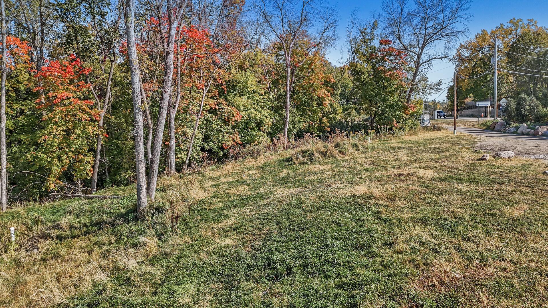1040 Old Long Lake Road