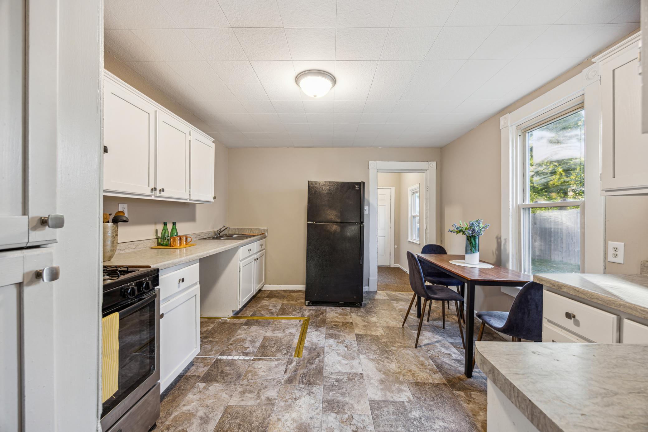 3022 Vincent Avenue N