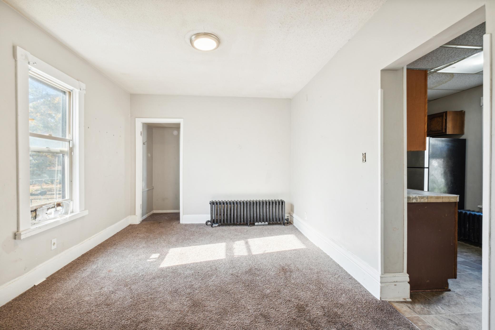 3115 Thomas Avenue N