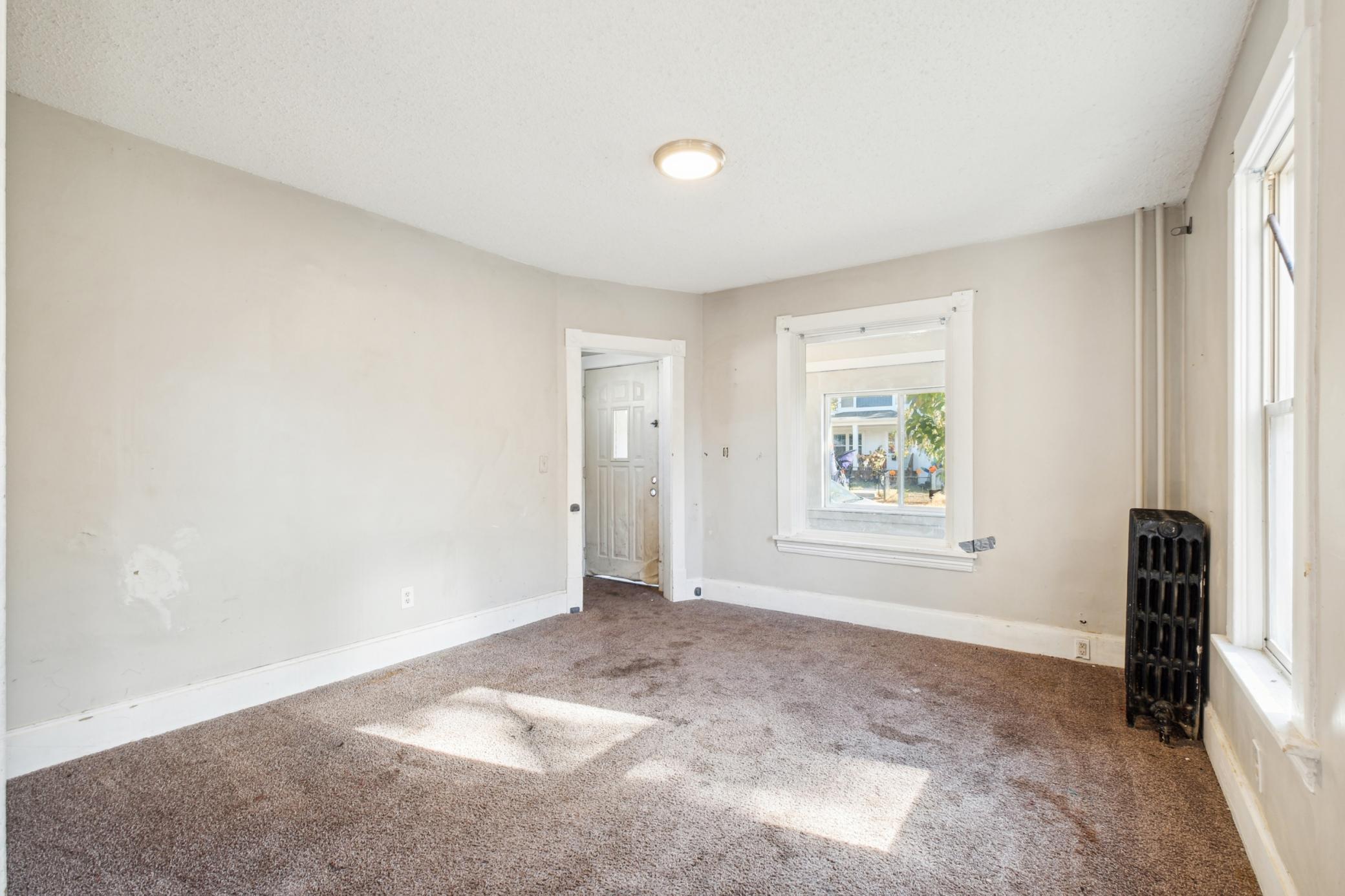 3115 Thomas Avenue N