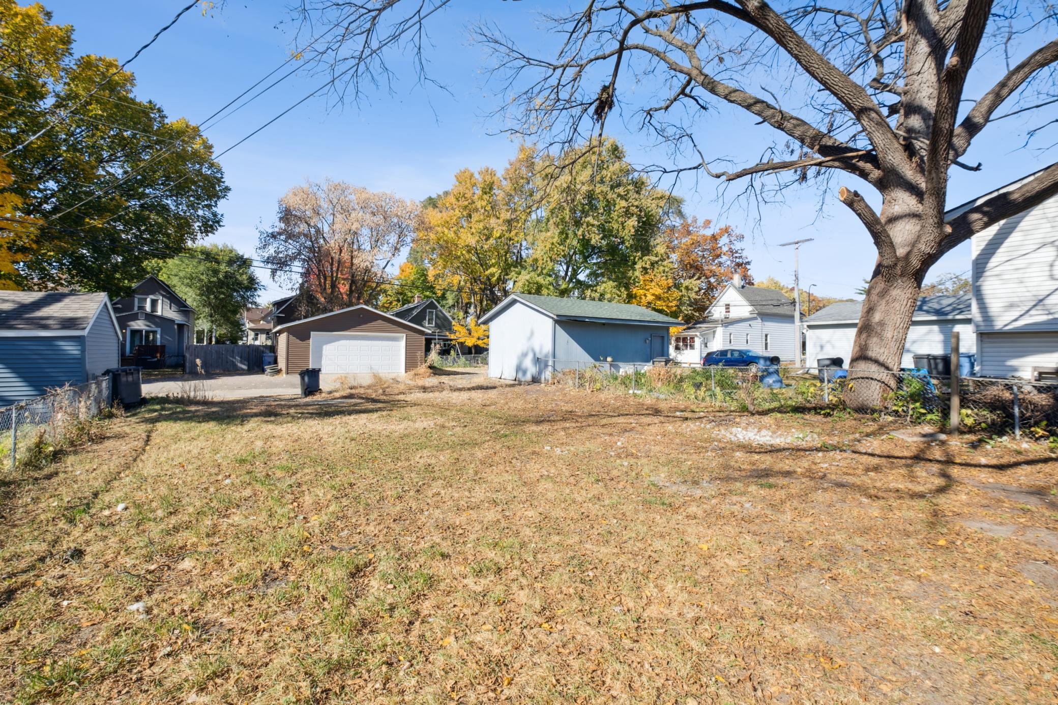 3115 Thomas Avenue N