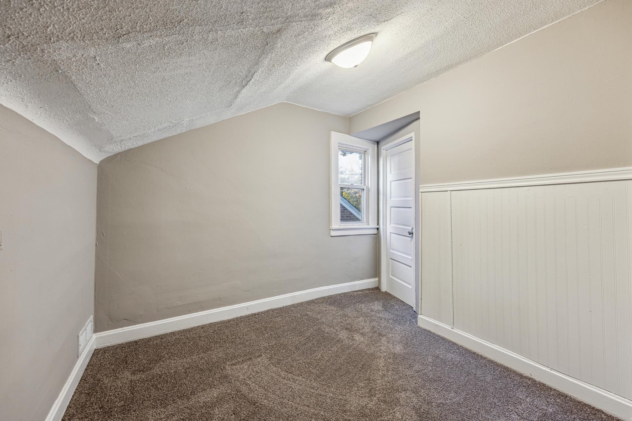 3446 Oliver Avenue N