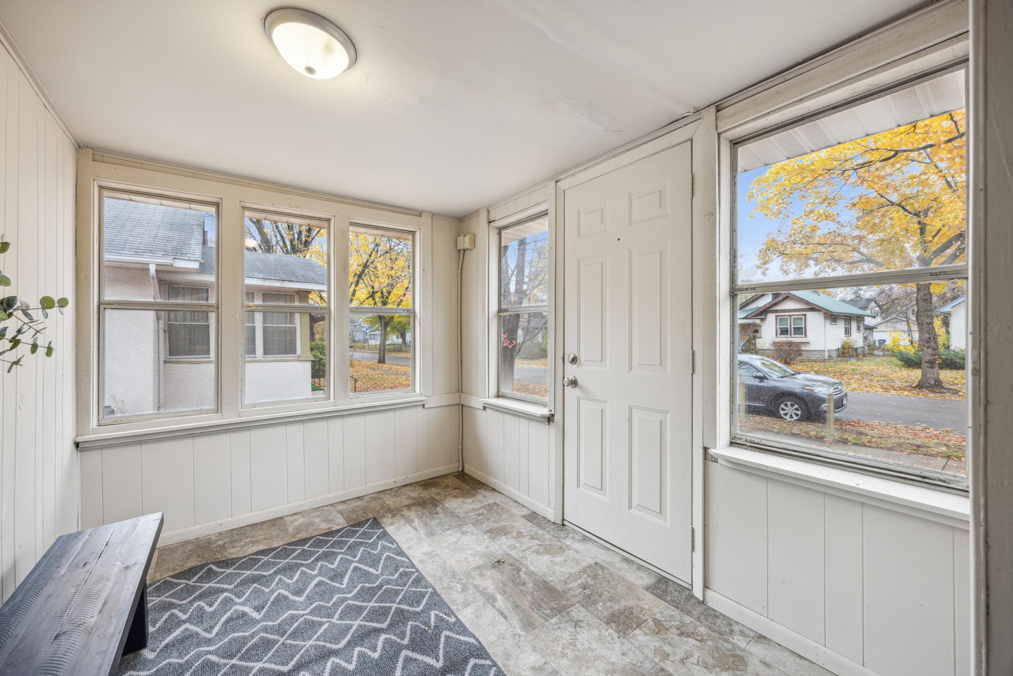 3607 Colfax Avenue N