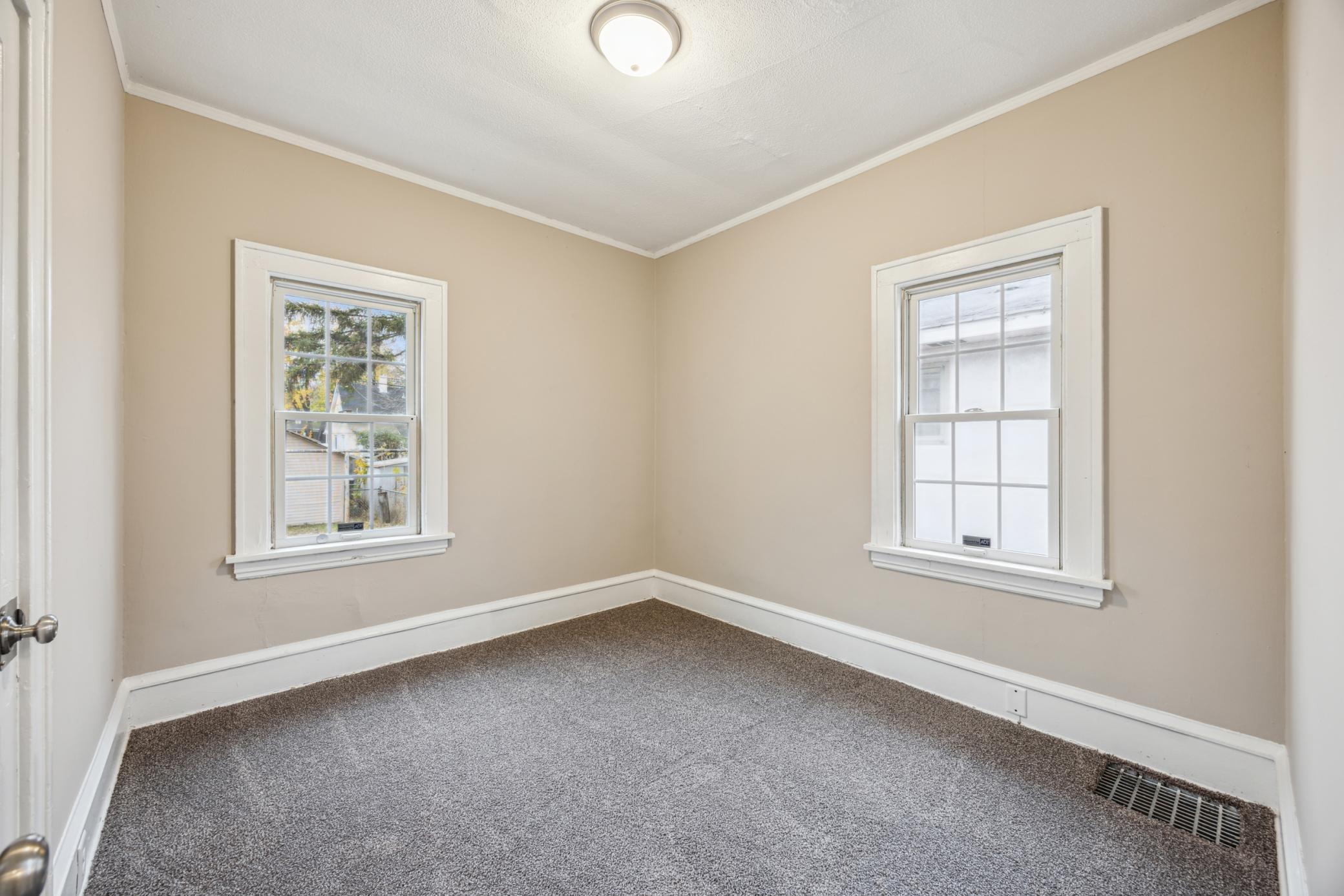 3607 Colfax Avenue N