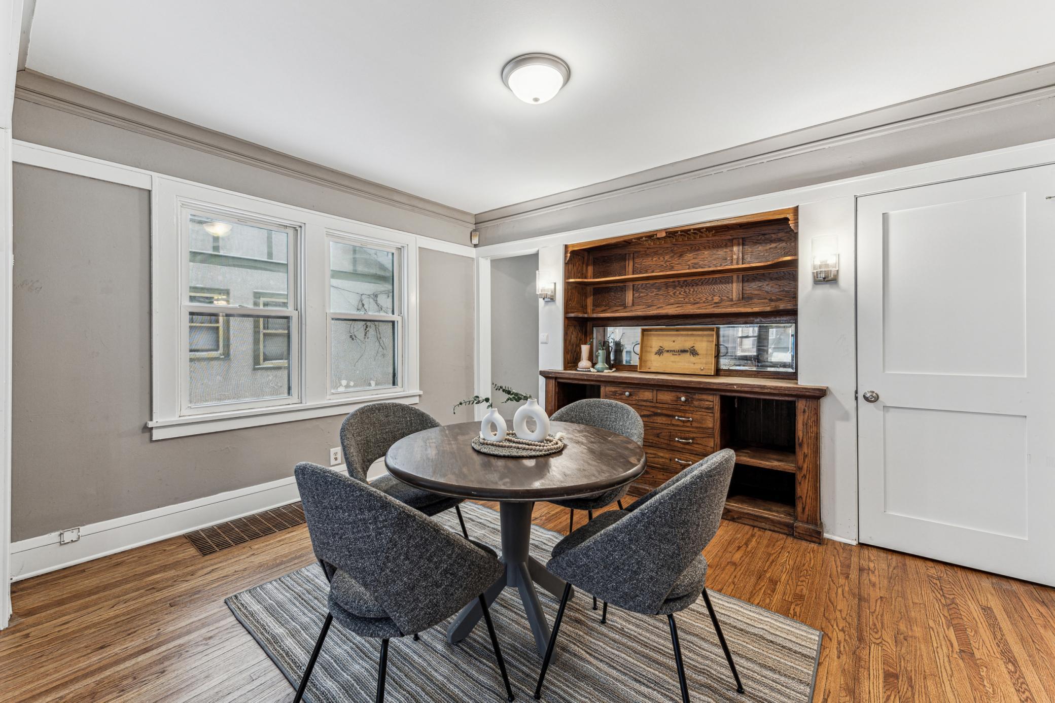 3549 Aldrich Avenue N