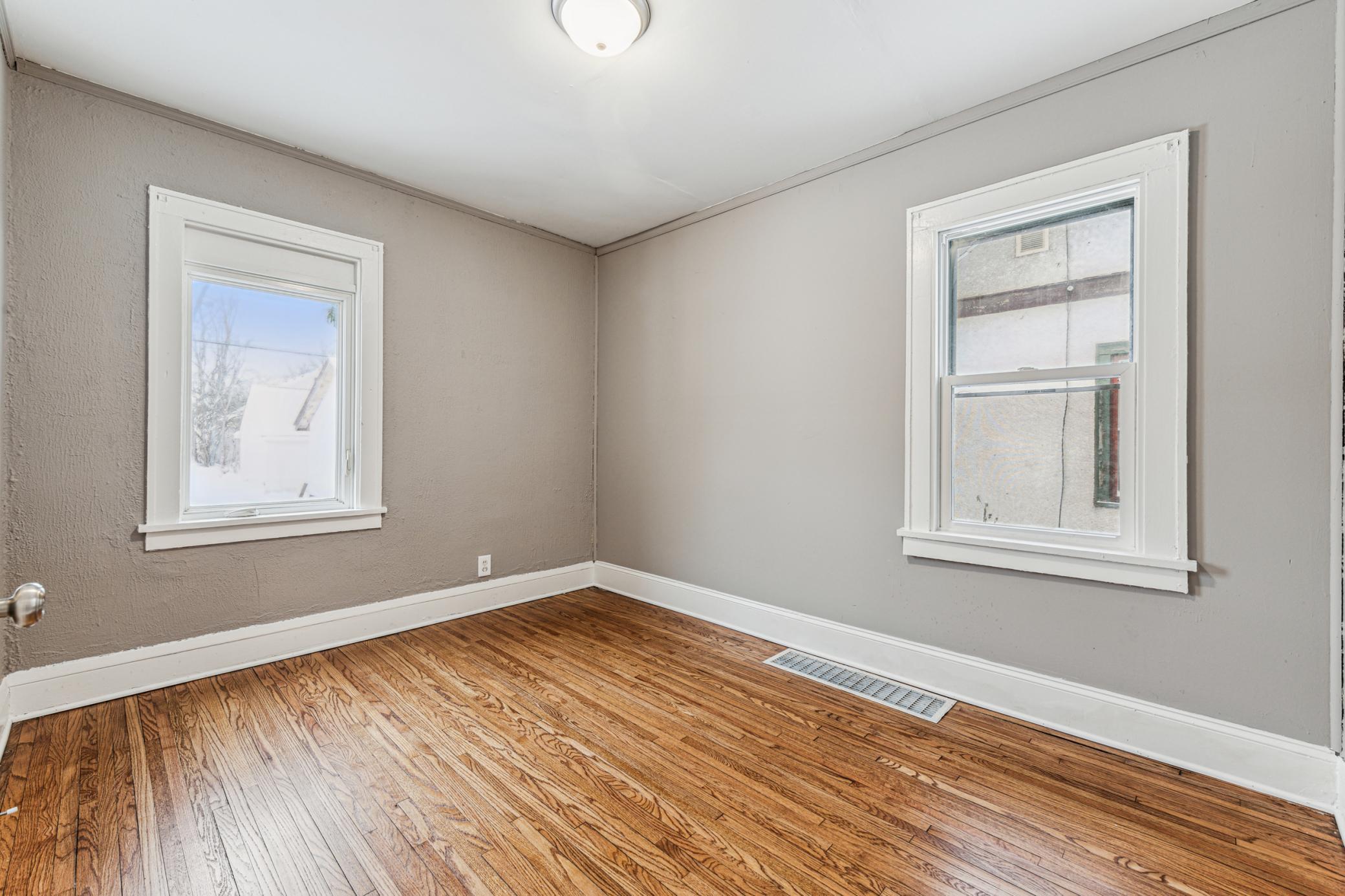 3549 Aldrich Avenue N