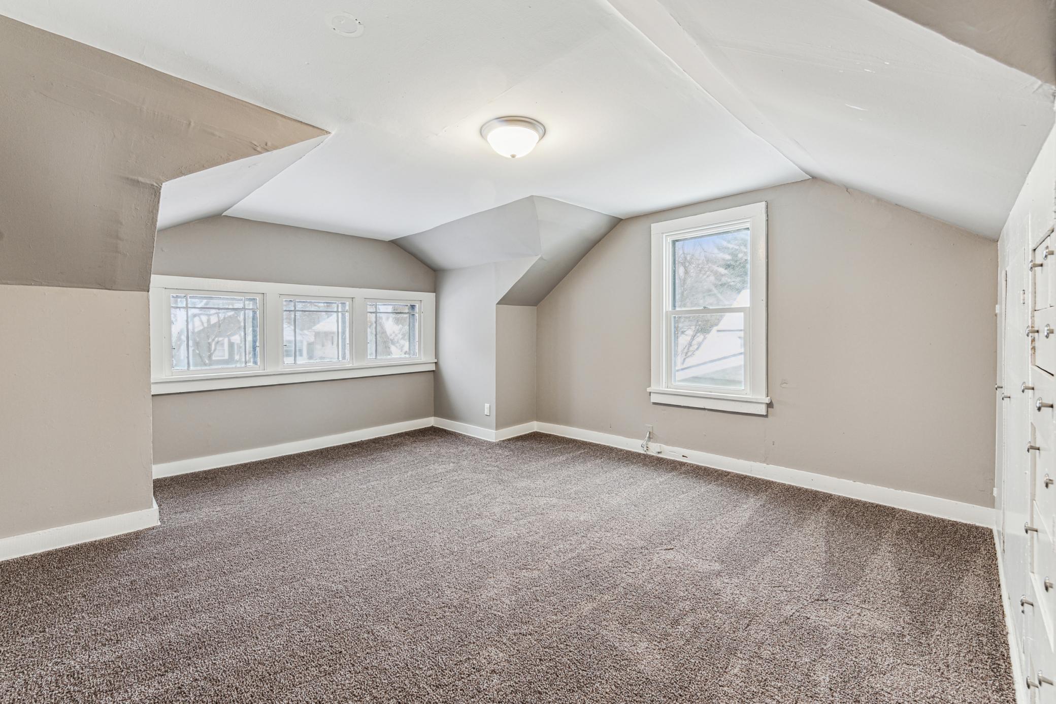 3549 Aldrich Avenue N