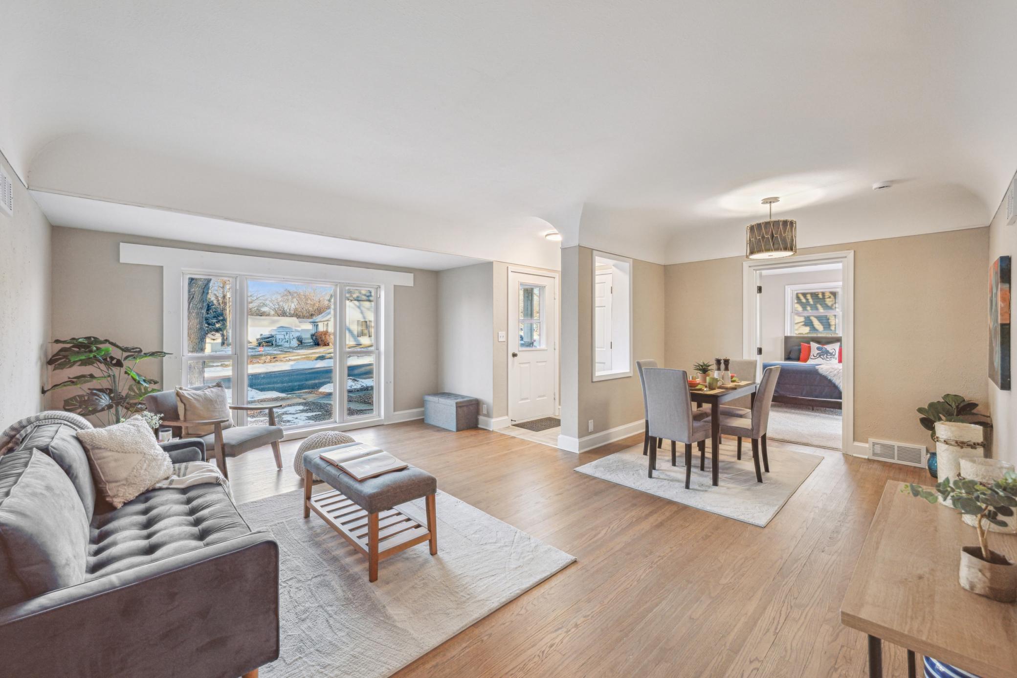 1324 Chandler Avenue N